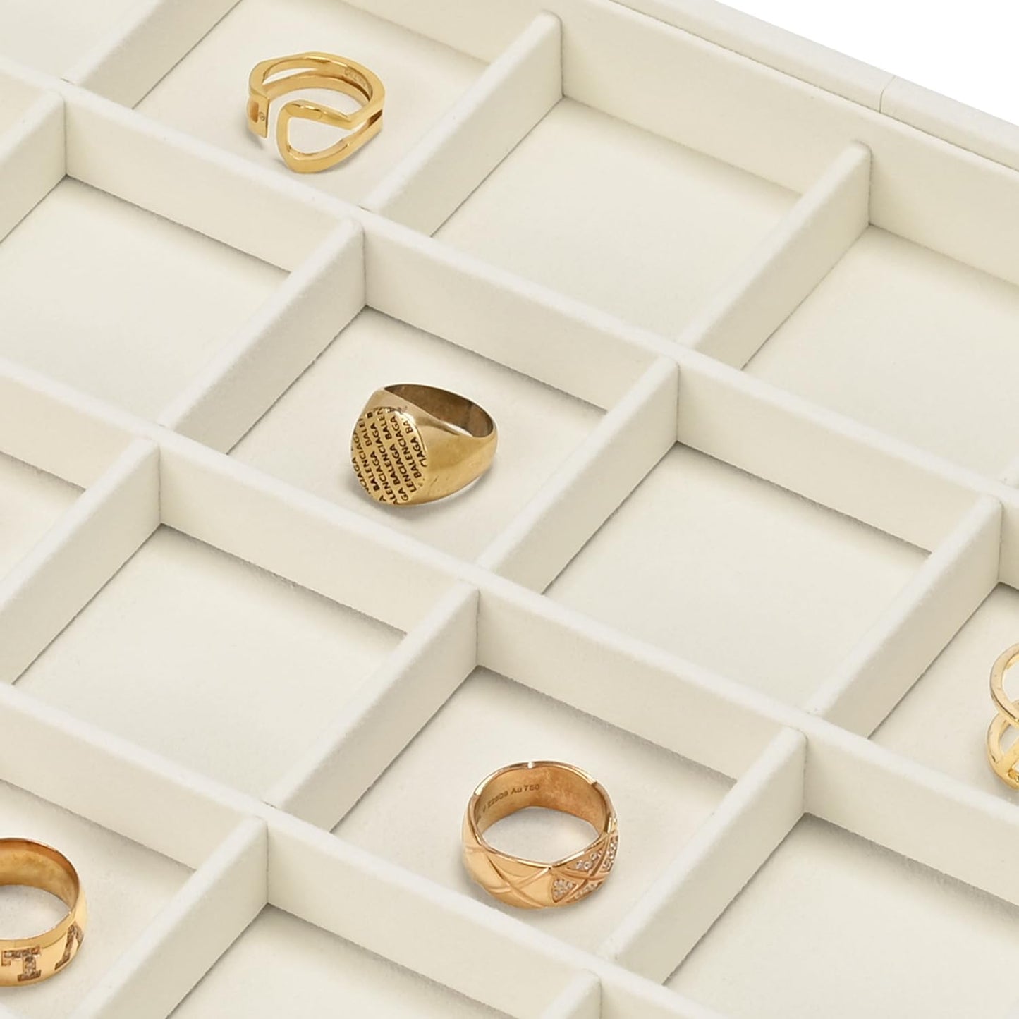 Stackable Beige Jewelry Organizer Tray Premium Microfiber 24 Grid Jewelry Display Trinket Earring Ring Organizer Tray