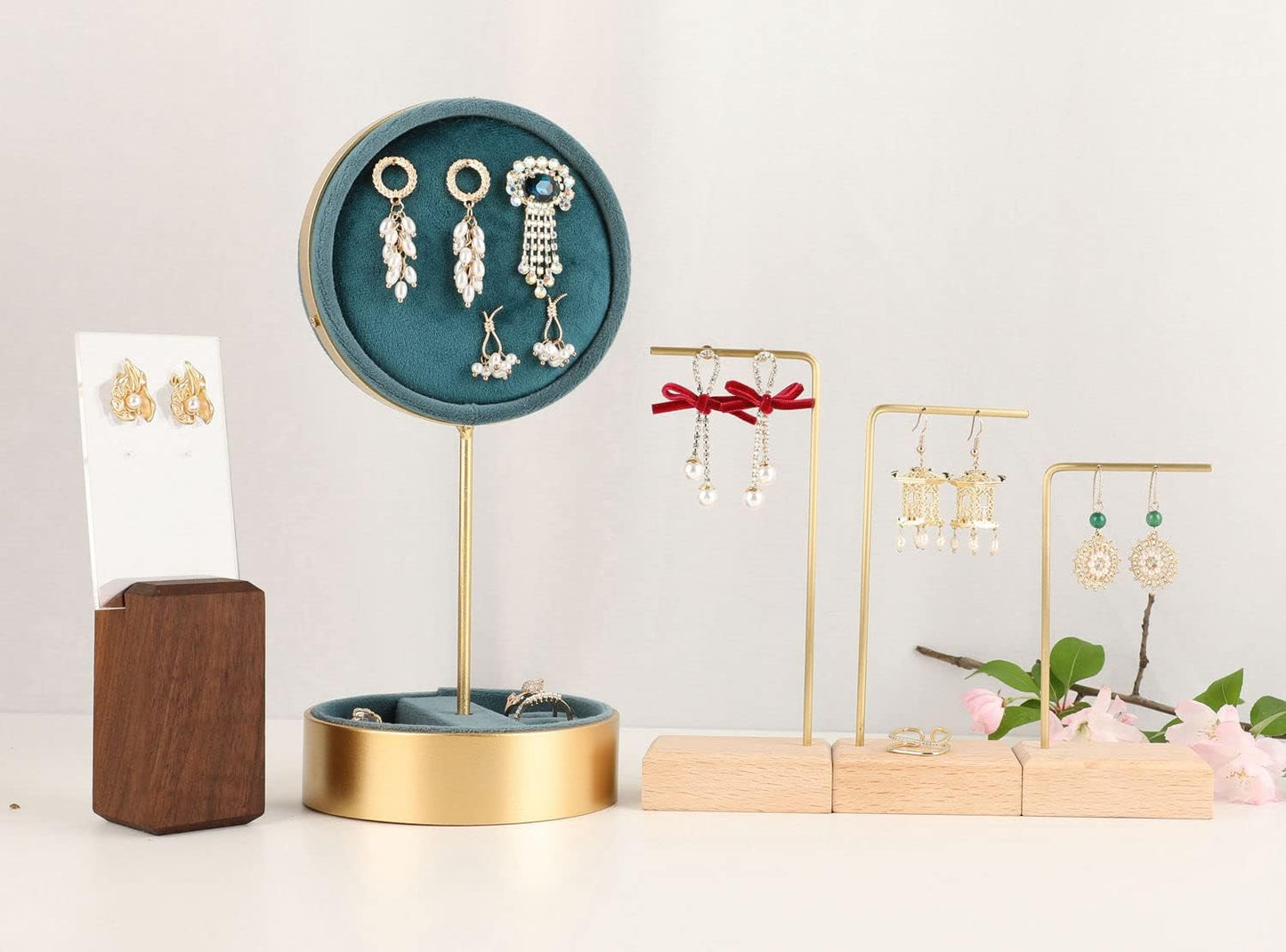 GemeShou 3pcs Beech wooden dangle earring stand holder, hoop earring displays for selling jewelry, mini brass earring hanger【Walnut Stand set-3pcs】