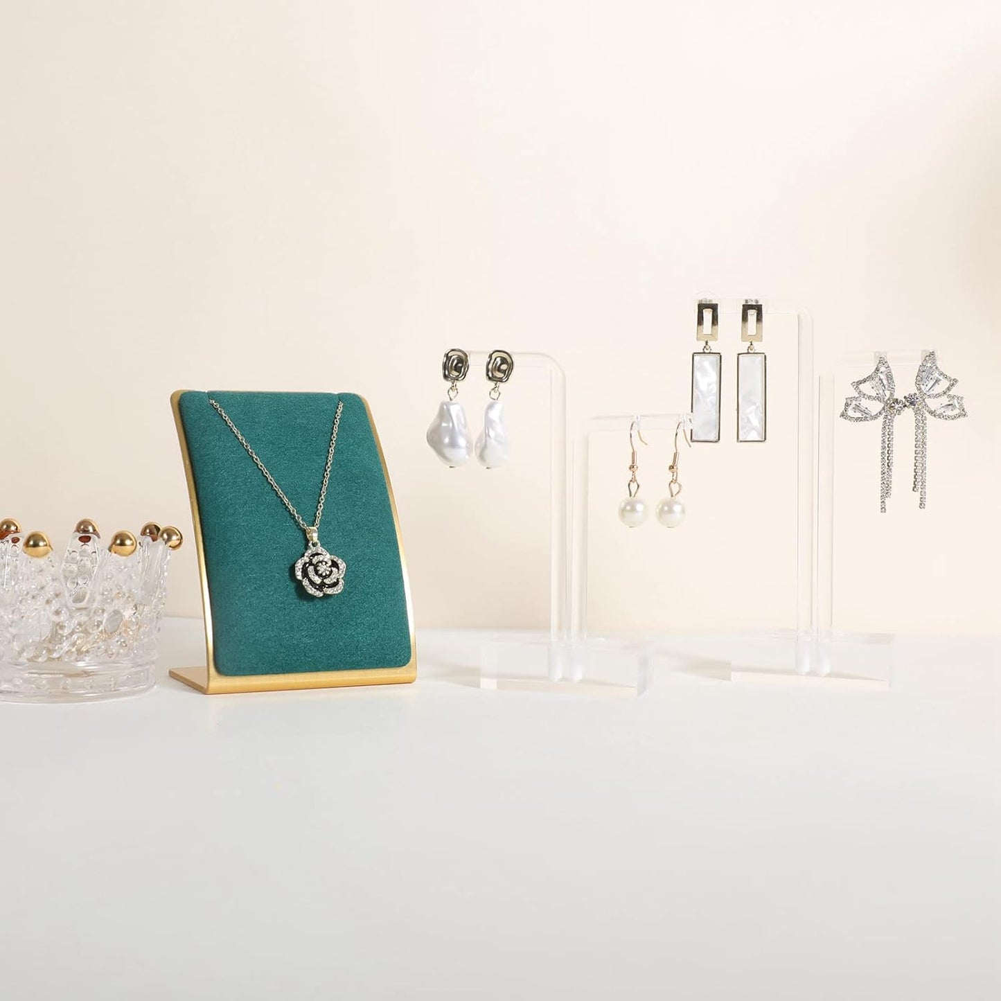 GemeShou Green Necklace display stand, Velvet Jewelry necklace display holder for selling, small metal earring neck storage organizer, online jewelry photography props【Green】