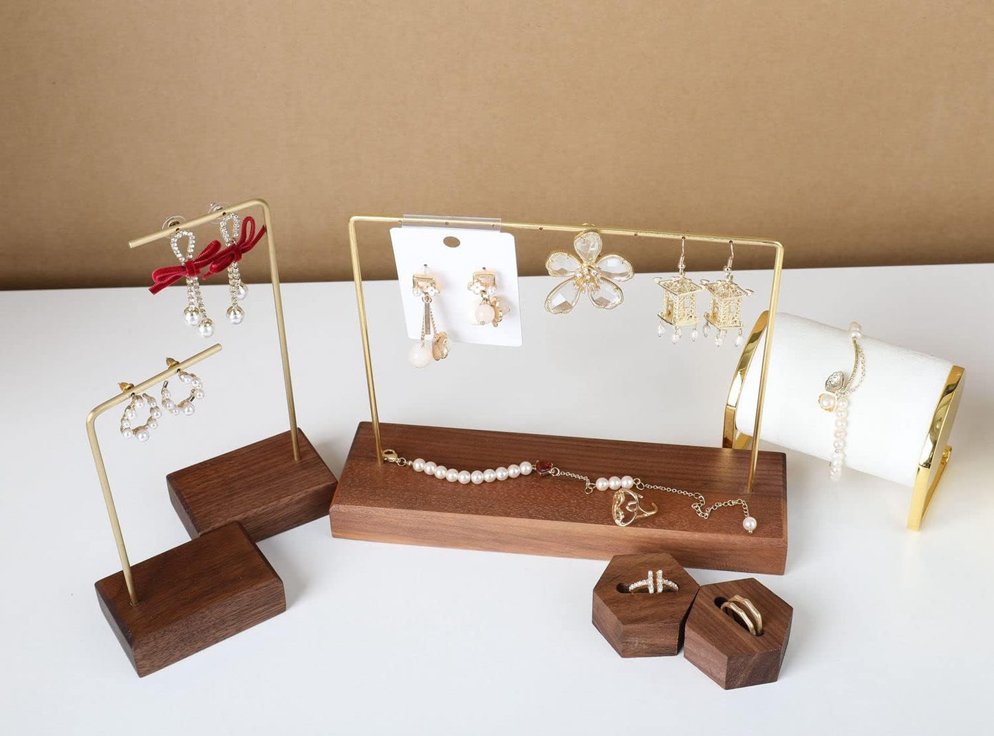 GemeShou Walnut Earring holder for selling, Brass earring stands and displays for show, Wood Jewelry Storage hanging shelf for Girl Woman【Walnut U Shelf Height 5.91"-Small】