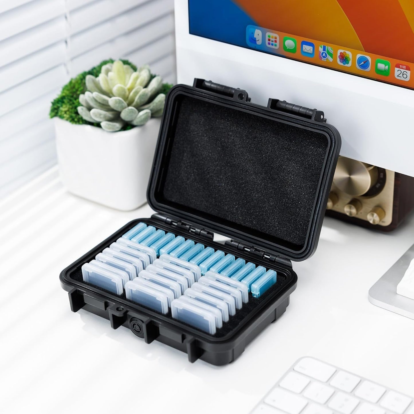 KIWIFOTOS 32 Slots Memory Card Case with Individual Case for 18 SD Card+ 14 CFexpress Type A Card Holder Storage Organizer IP67 Waterproof