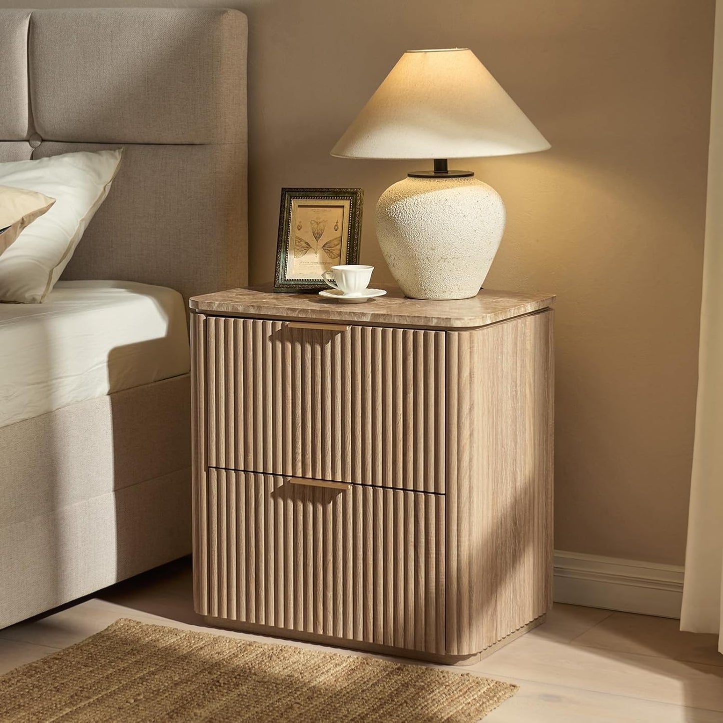 Fluted Nightstand with 2 Drawers, Bedside Table with Faux Marble-Top, Engineered Wood End Table with Curved Corners, Metal Handle, Modern Night Stand for Bedroom, Small Spaces, Natural Oak