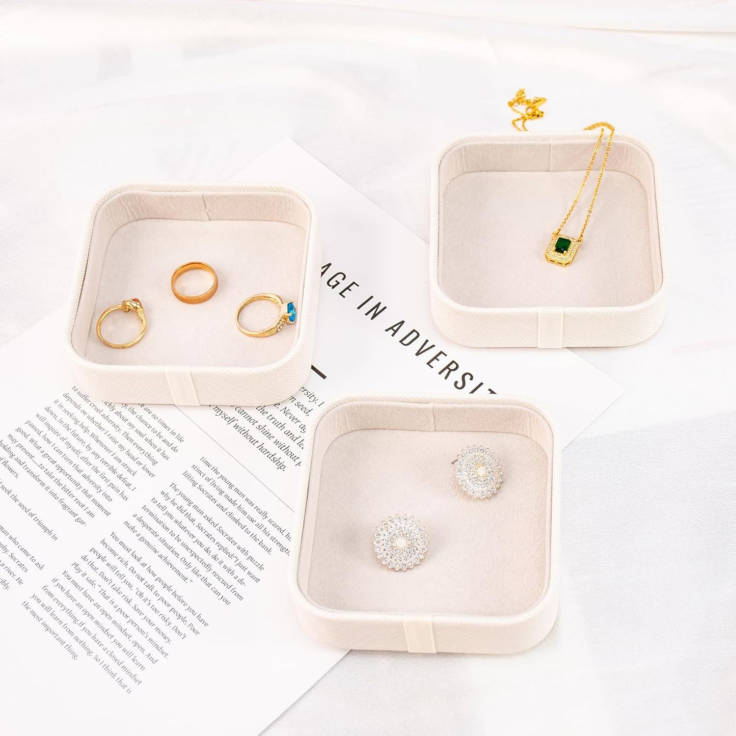 SANQIANWAN Set of 3 Small Stackable Jewelry Organizer Trays Mini Jewelry Drawer Oragnizer Small Jewelry Display Tray for Necklace Bracelet Rings Earrings and Makeup (White)
