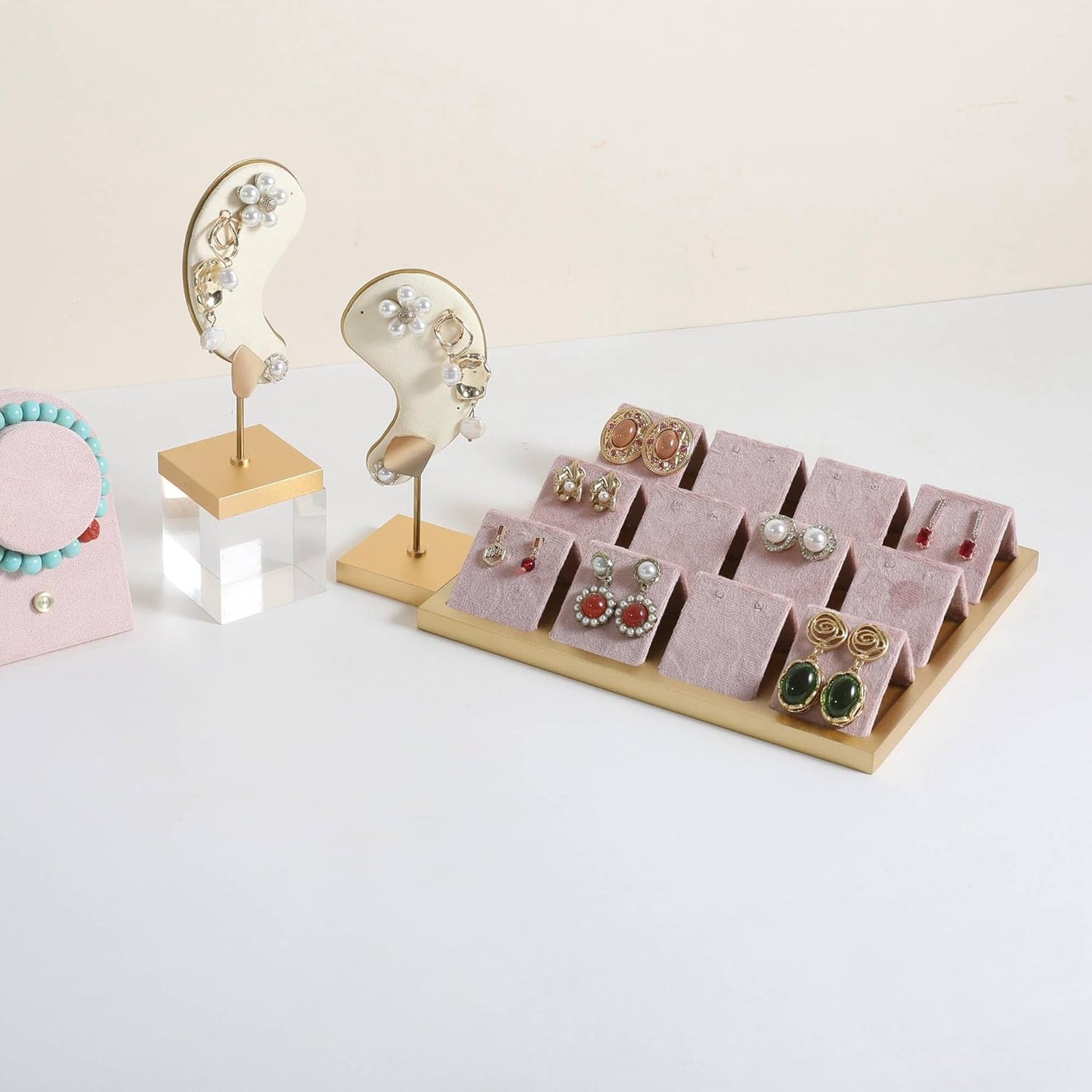 GemeShou Golden coated earring display stand for selling, velvet stud earring holder for jewelry display, Jewlery earring storage organizer tray, studs holder jewelry organizer【Earring holder-Pink】