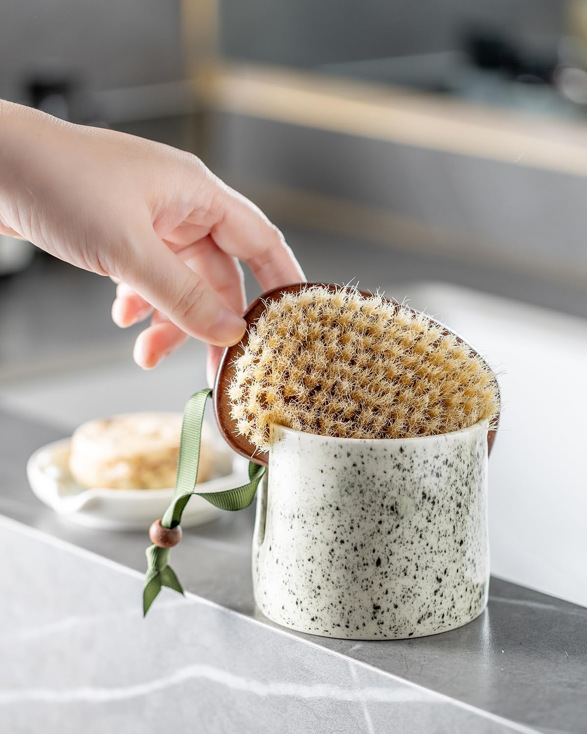 Kitchen Sink Sponge Holder, Dish Sponge Rack Ceramic Brush Holder Farmhouse Kitchen Dish Rack for Brush, Scrubbers, Bathroom, Sink, Speckled Glaze