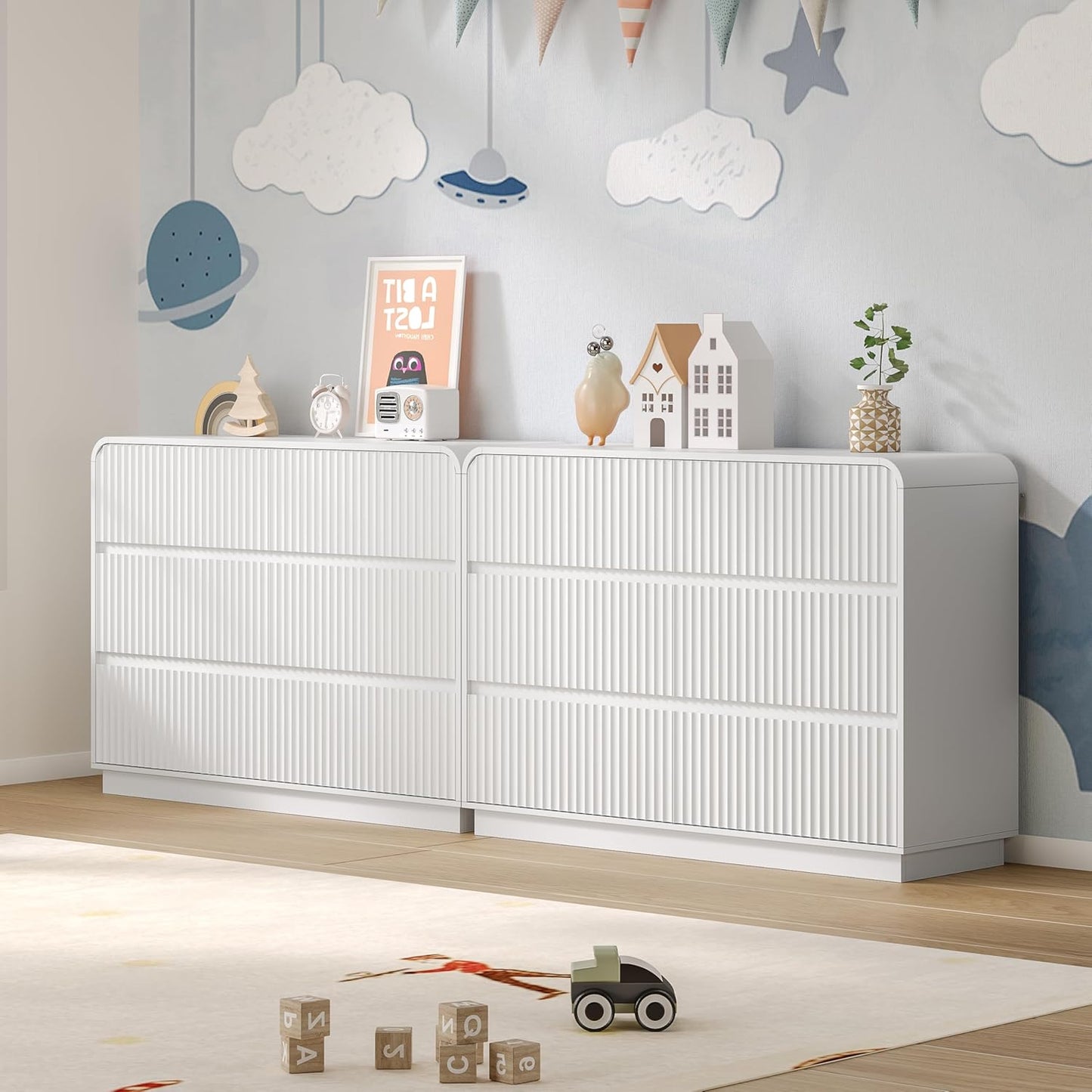 Dresser for Bedroom with 6 Drawers, Fluted Chest of Drawers with Round Curved Corner, Hidden Handles, Modern Wood Storage Organizer for Bedroom, Nursery, Living Room