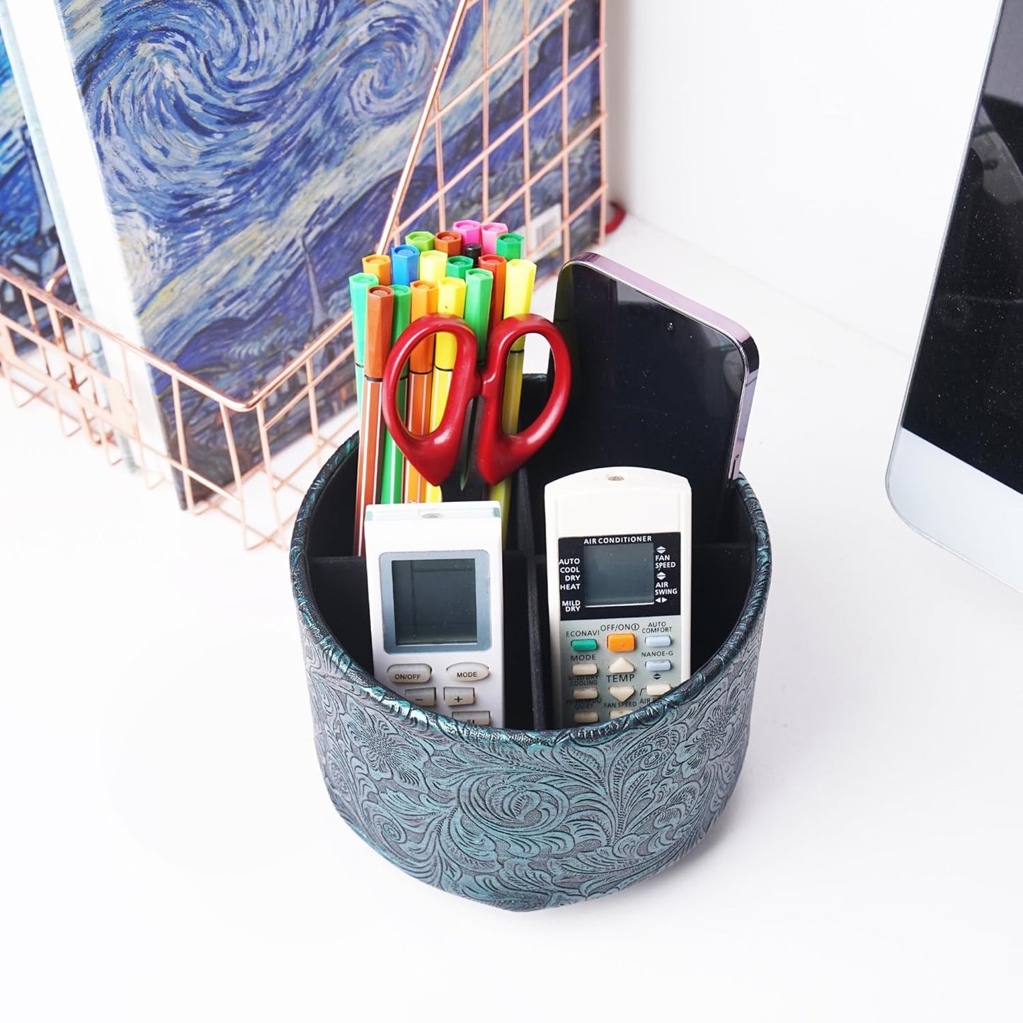 lizimandu Round Leather Art Supply Organizer,Remote Control Holder,360 Degree Spinning,Multi-Functional Pencil Holder,4 Compartments Desktop Stationary Organizer(1-Carved Metal Green3)