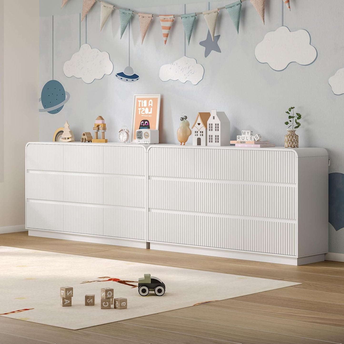 Dresser for Bedroom with 9 Drawers, Fluted Chest of Drawers with Round Curved Corner, Hidden Handles, Modern Wood Storage Organizer for Bedroom, Nursery, Living Room