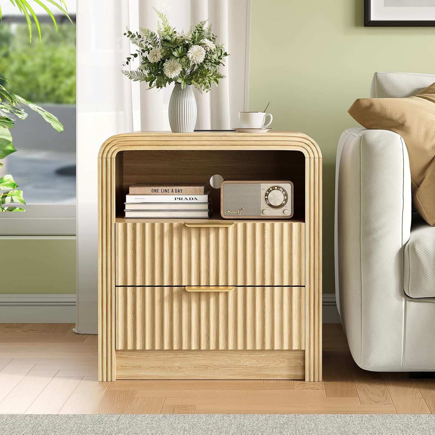 Fluted Nightstand with Charging Station, 19.7'' Wide Morden End Table with USB/Type-C Ports, 2 Drawers & Open Shelf, Curved Profile Design, Wood Bedside Table for Bedroom (Natural Oak)