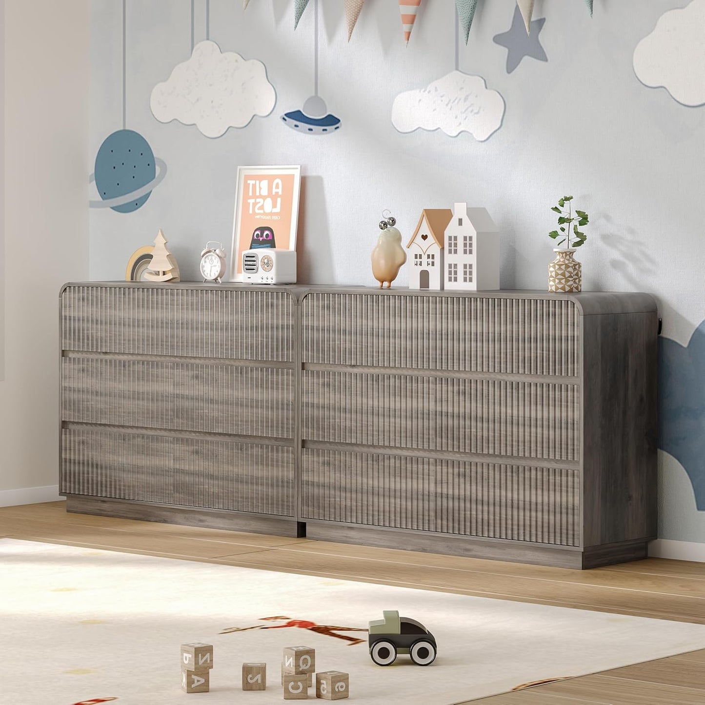 Dresser for Bedroom with 6 Drawers, Fluted Chest of Drawers with Round Curved Corner, Hidden Handles, Modern Wood Storage Organizer for Bedroom, Nursery, Living Room