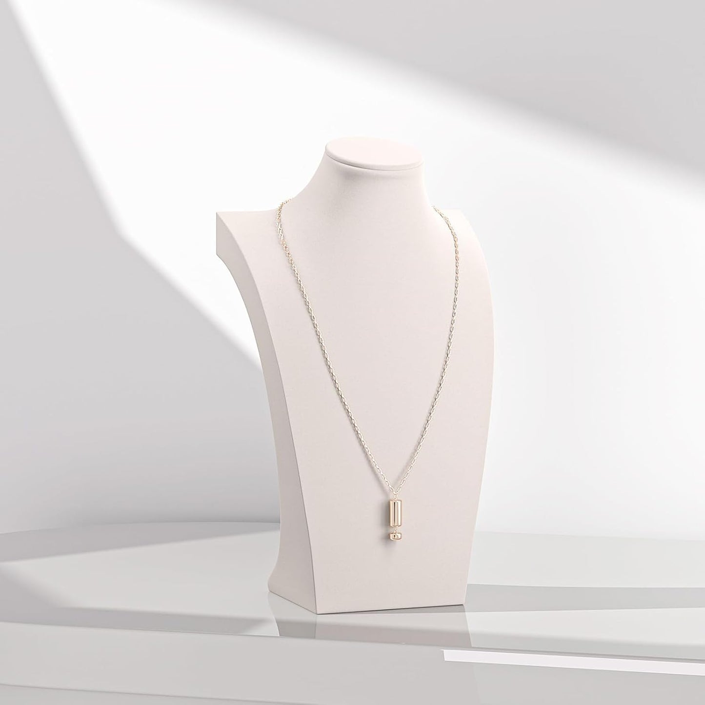 Necklace Bust Display Stand, Necklace Holder, Pendant Chain Necklace Organizer for Women (Beige Velvet, S 1PCS)