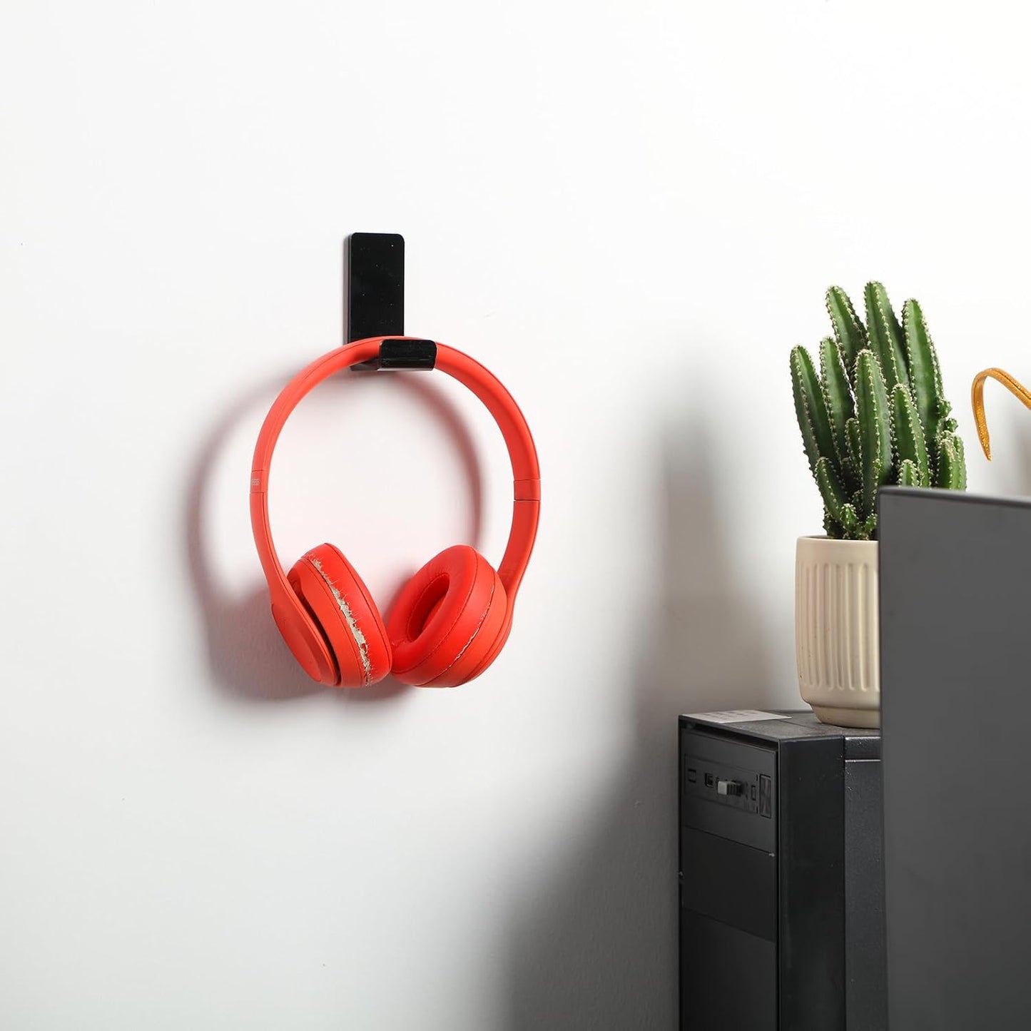 Weewooday 16 Pcs Headphone Hanger Headphone Holder Wall Hook Desk Bulk Adhesive Headset Wall Mount Stand General Purpose (Black)