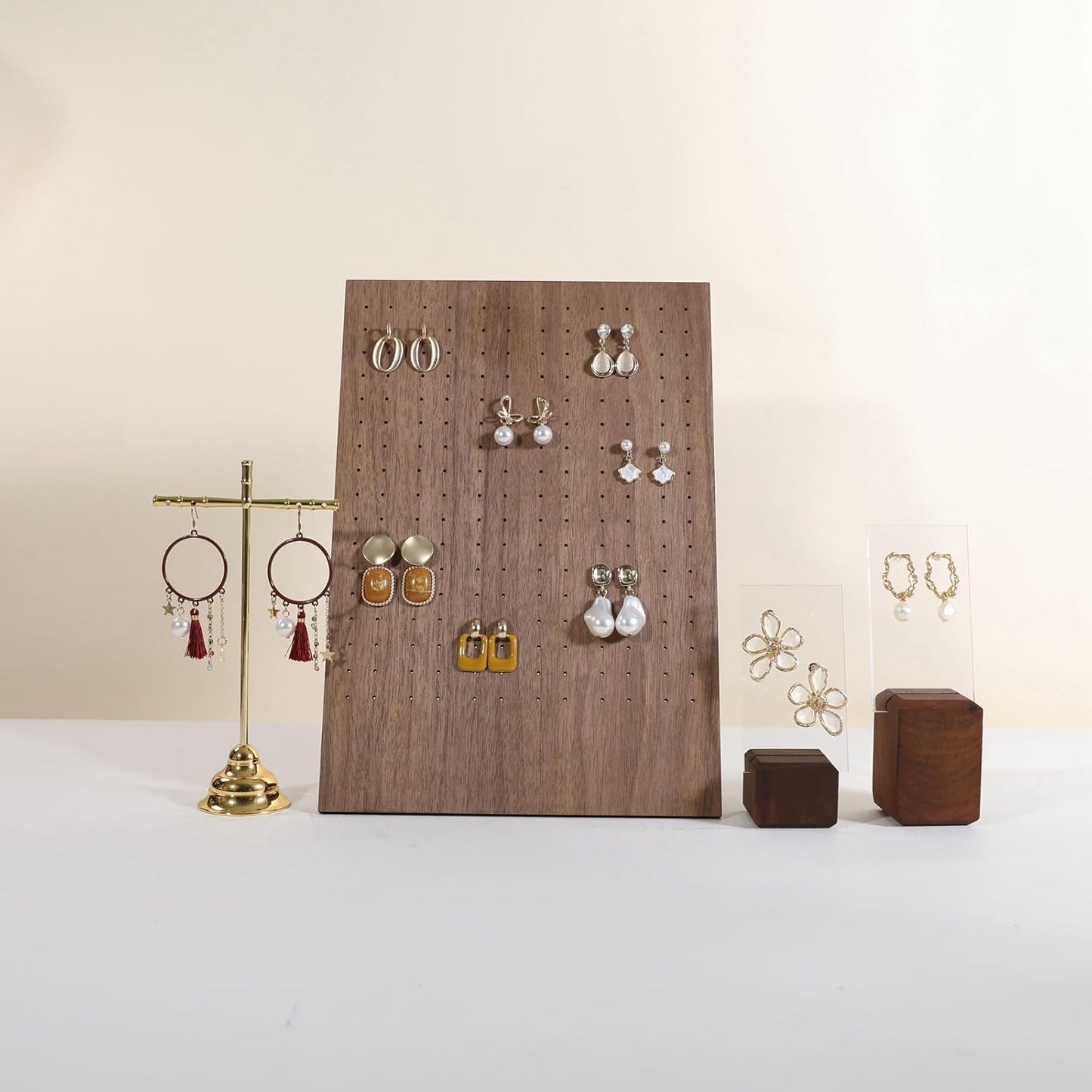 GemeShou Walnut earring display stand for selling, jewelry studs storage organizer for show, earring holder board with 204 holes【Earring board】