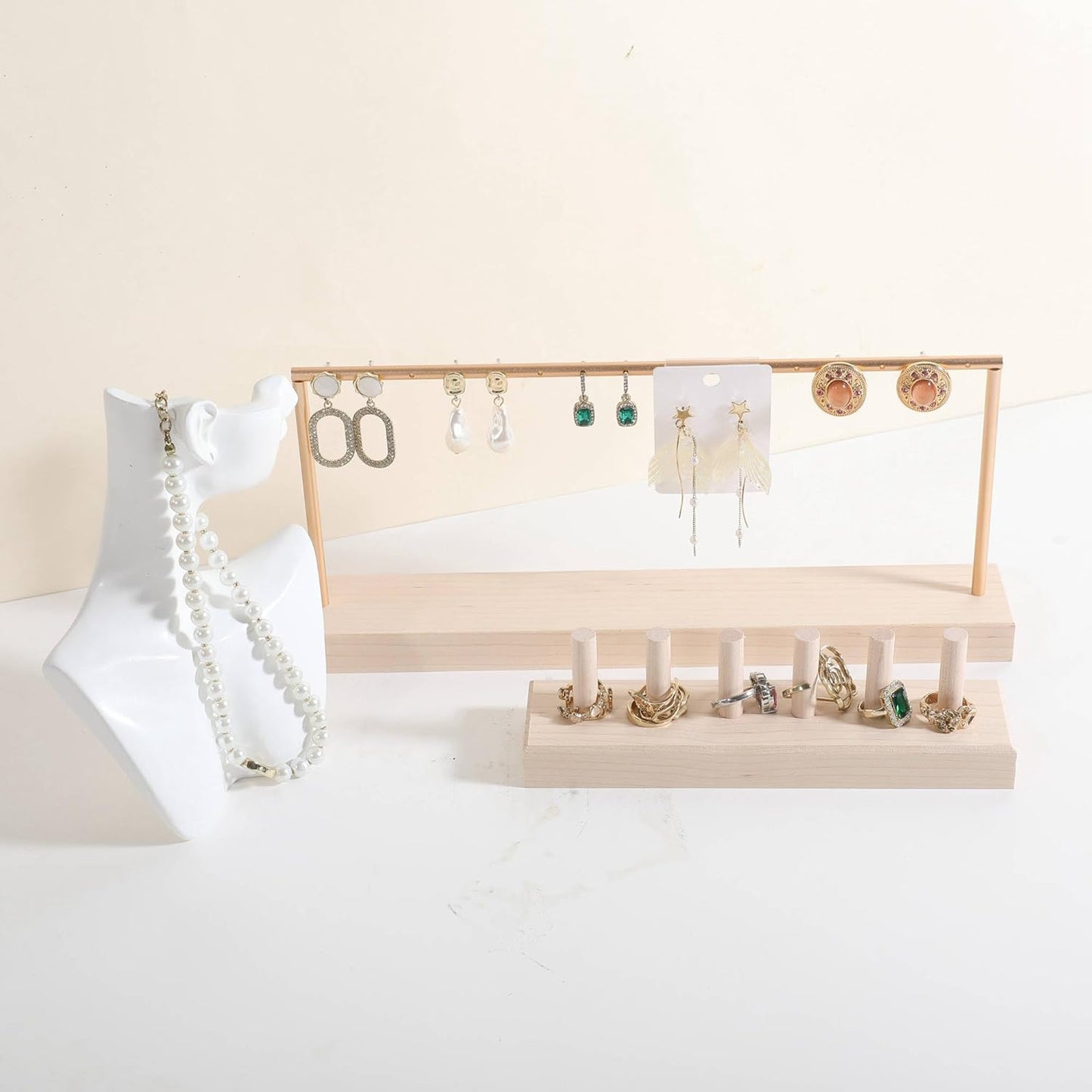 GemeShou wooden earring holder organizer for girls, maple stud earring display stand for boutique store, jewelry storage organizer shelf【maple stand-One Tier】