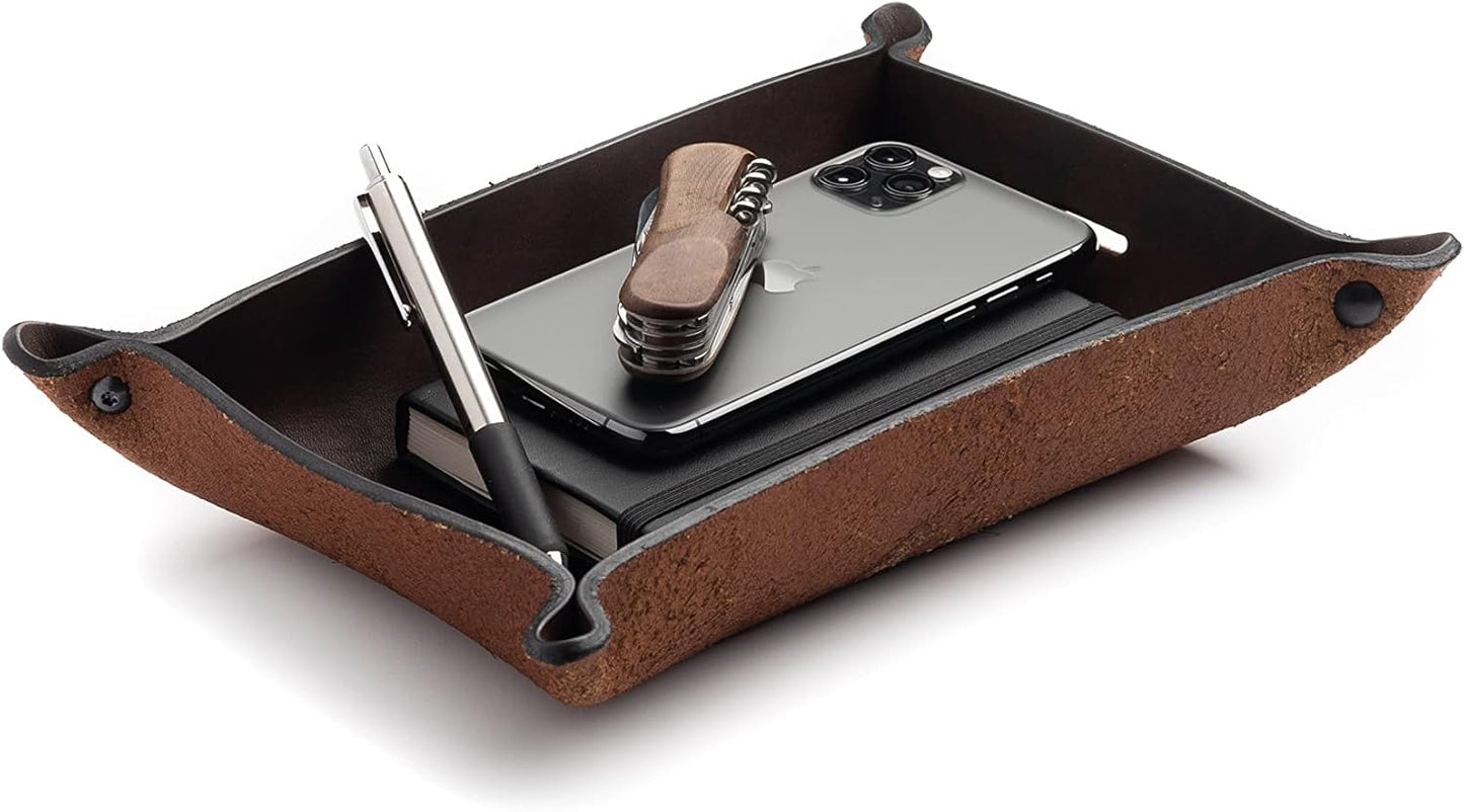 Main Street Forge Leather Valet Tray for Men – Rustic EDC Organizer for Keys, Phone & Wallet – Made in USA – Whiskey Barrel Brown