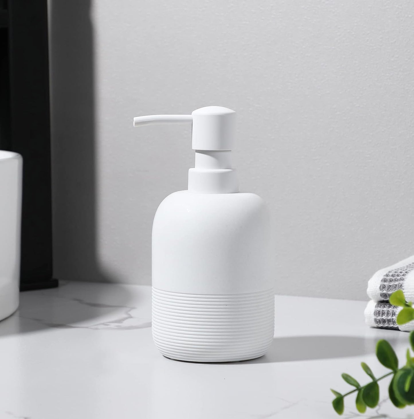 White Soap Lotion Dispenser with A Spare Pump,Liquid Hand Soap Dispenser Sets for Bathroom Countertop,2pcs/Set Soap Dispenser for Kitchen