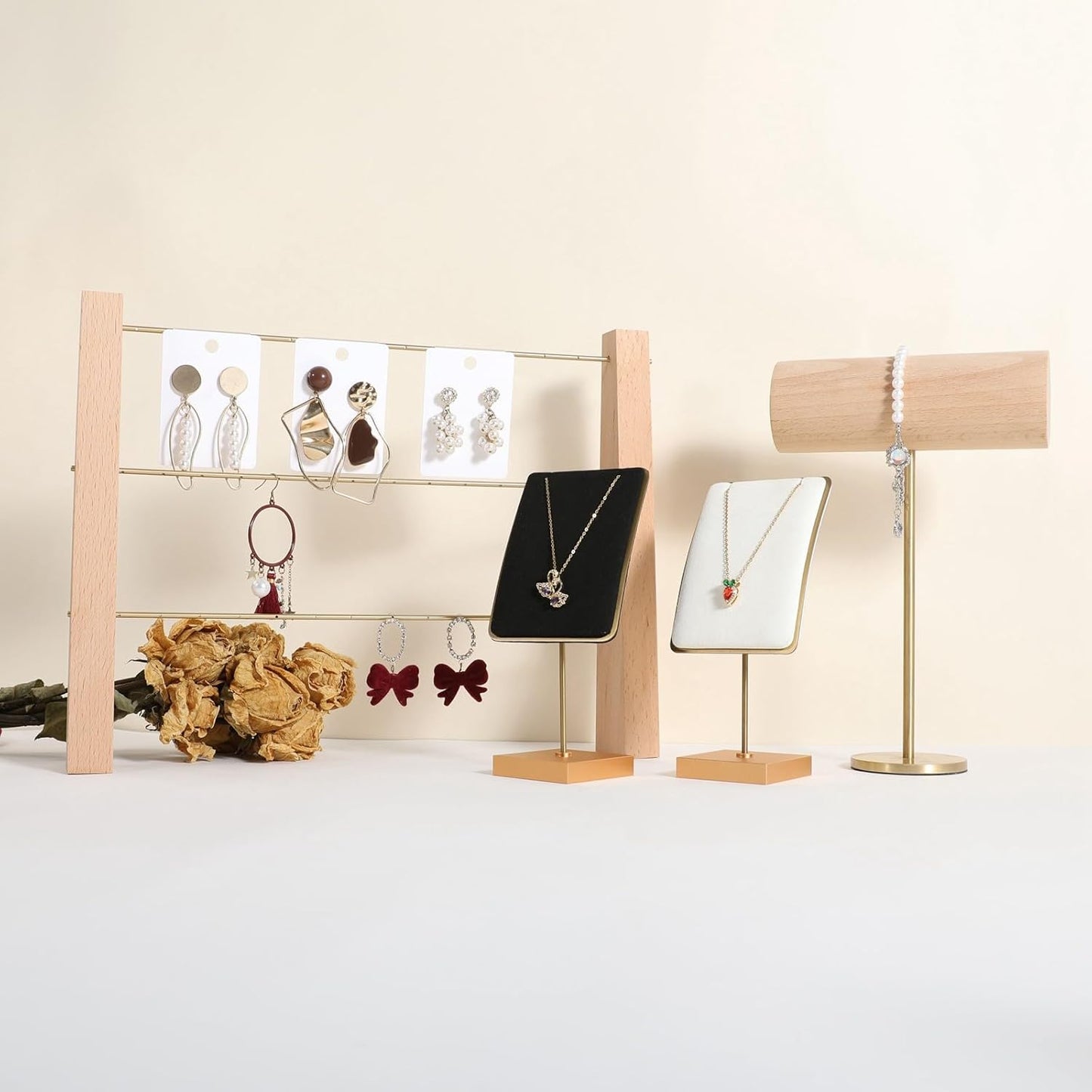 GemeShou Black velvet necklace stand, gold necklace hanger, small metal jewelry stand for earrings and necklaces【Black】