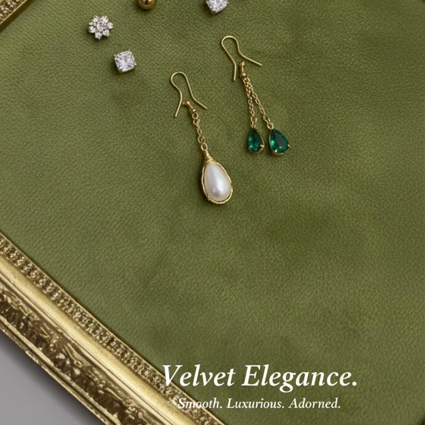 Green Velvet Jewelry Holder Organizer & Necklace Display Stand, 10 * 6.7inches Vintage Jewelry Storage with Gold Frame for Bracelet Earring Rings, Pearl