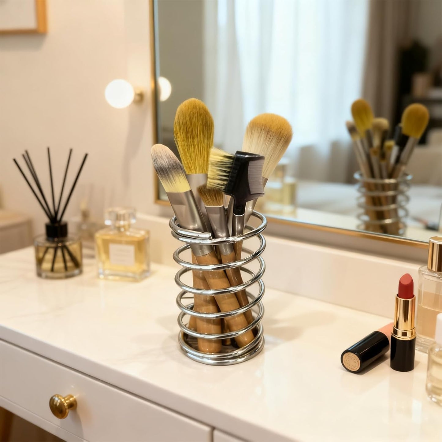 Stainless Steel Toothbrush Holder Spring Shape Pen Holder Makeup Brush Organizer Toothbrush Stand ﻿