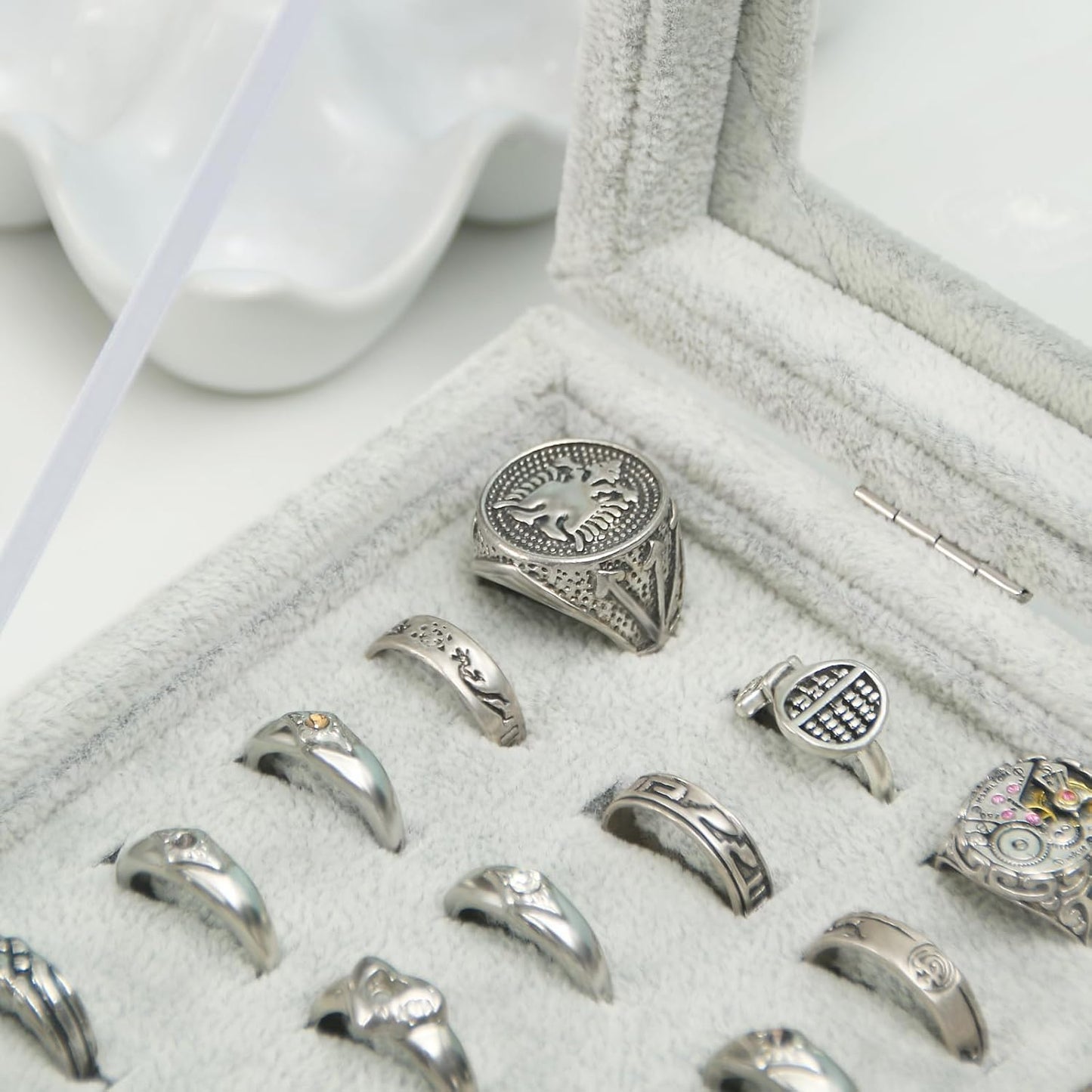 Coward Ring Organizer Jewelry Tray Box, Grey Beige Velvet 100 Slots Ring Display Tray Case with Transparent Glass Lid for Home Use or Store Selling Show