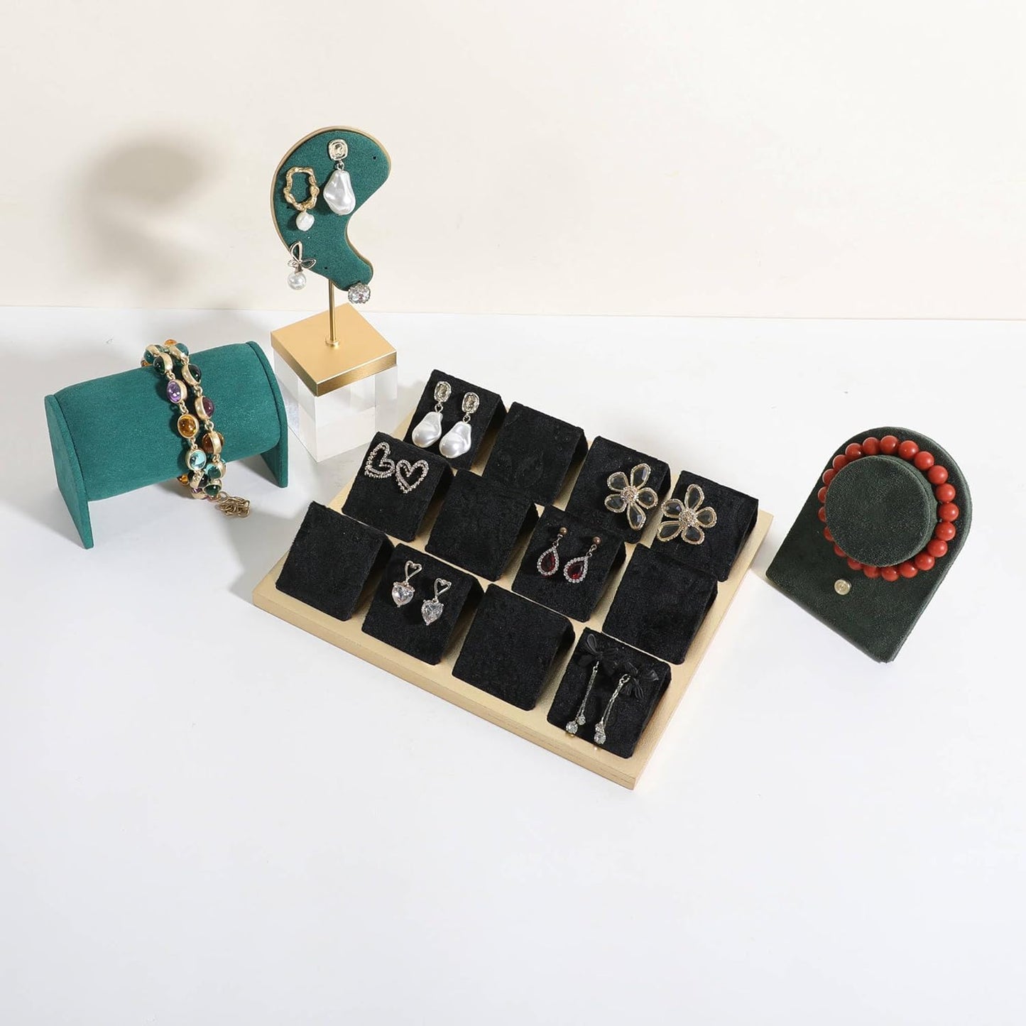 GemeShou Golden coated earring display stand for selling, velvet stud earring holder for jewelry display, Jewlery earring storage organizer tray, studs holder jewelry organizer【Earring holder-Black】