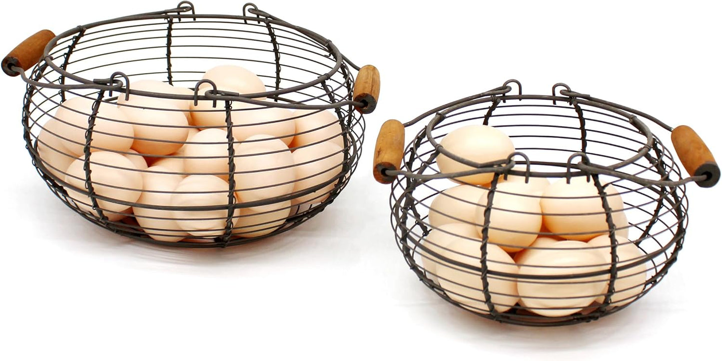 CVHOMEDECO. Round Wire Egg Baskets Rustic Fruit Baskets with Wooden Handles Primitives Vintage Gathering Basket. Rusty, Set of 2