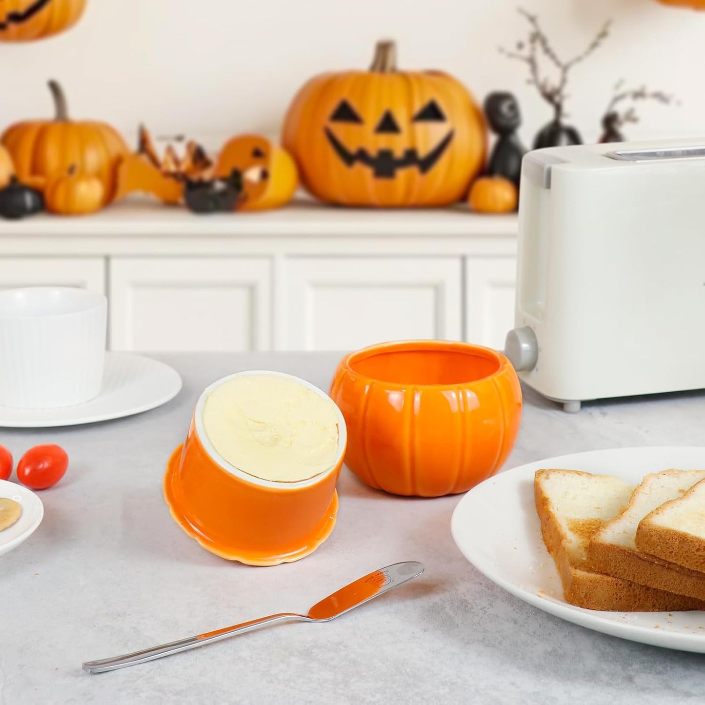 SETRON Halloween Pumpkin Butter Crock, Ceramic Butter Keeper with Lid, Airtight French Butter Crock for Countertop Storage, Butter Dish for Spreadable Butter, Perfect Gift for Kitchen