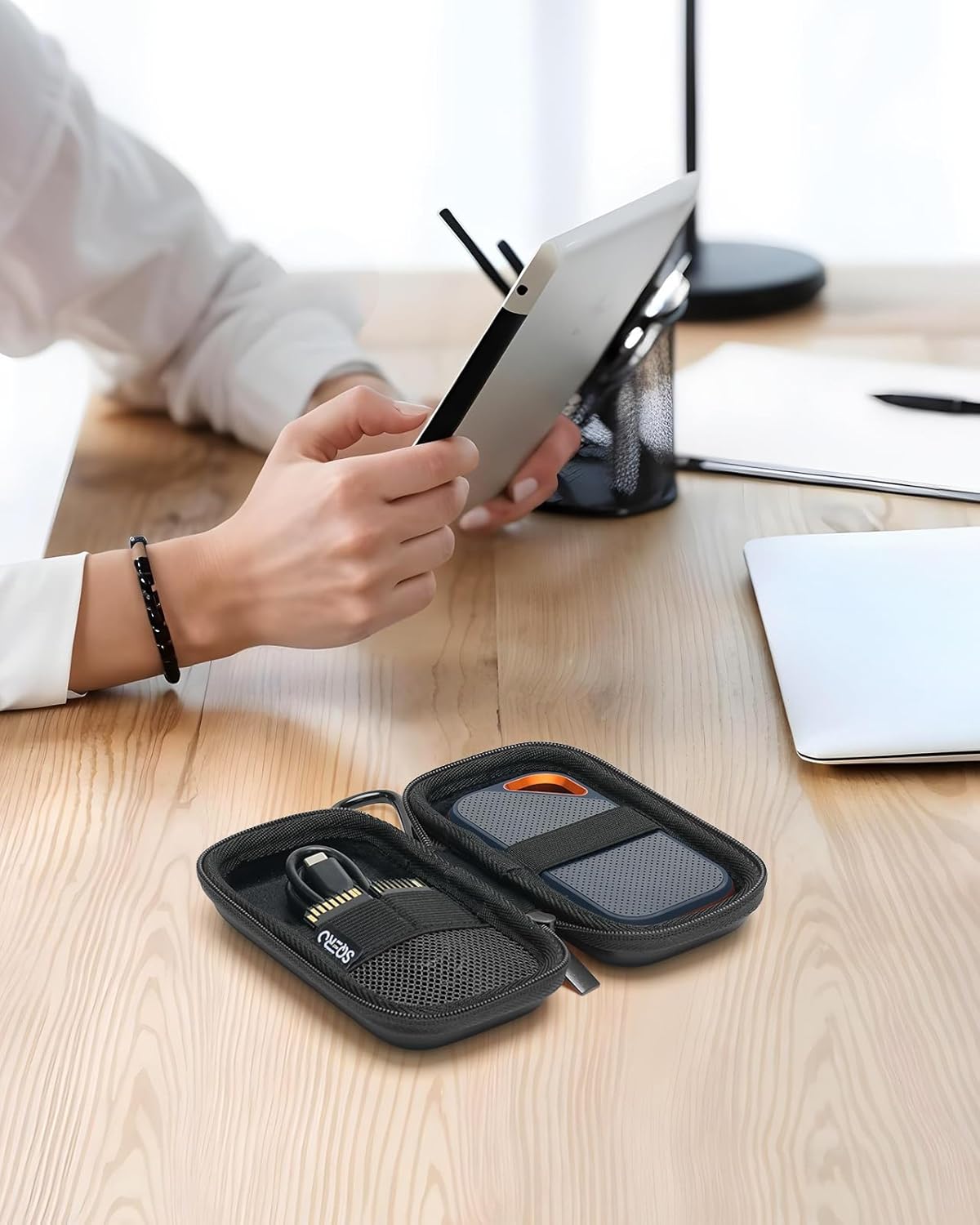Hard Case for SanDisk Extreme/SanDisk PRO 1TB 2TB 4TB 500GB / Passport Portable SSD, Protective Travel Storage Cover Bag (Black)