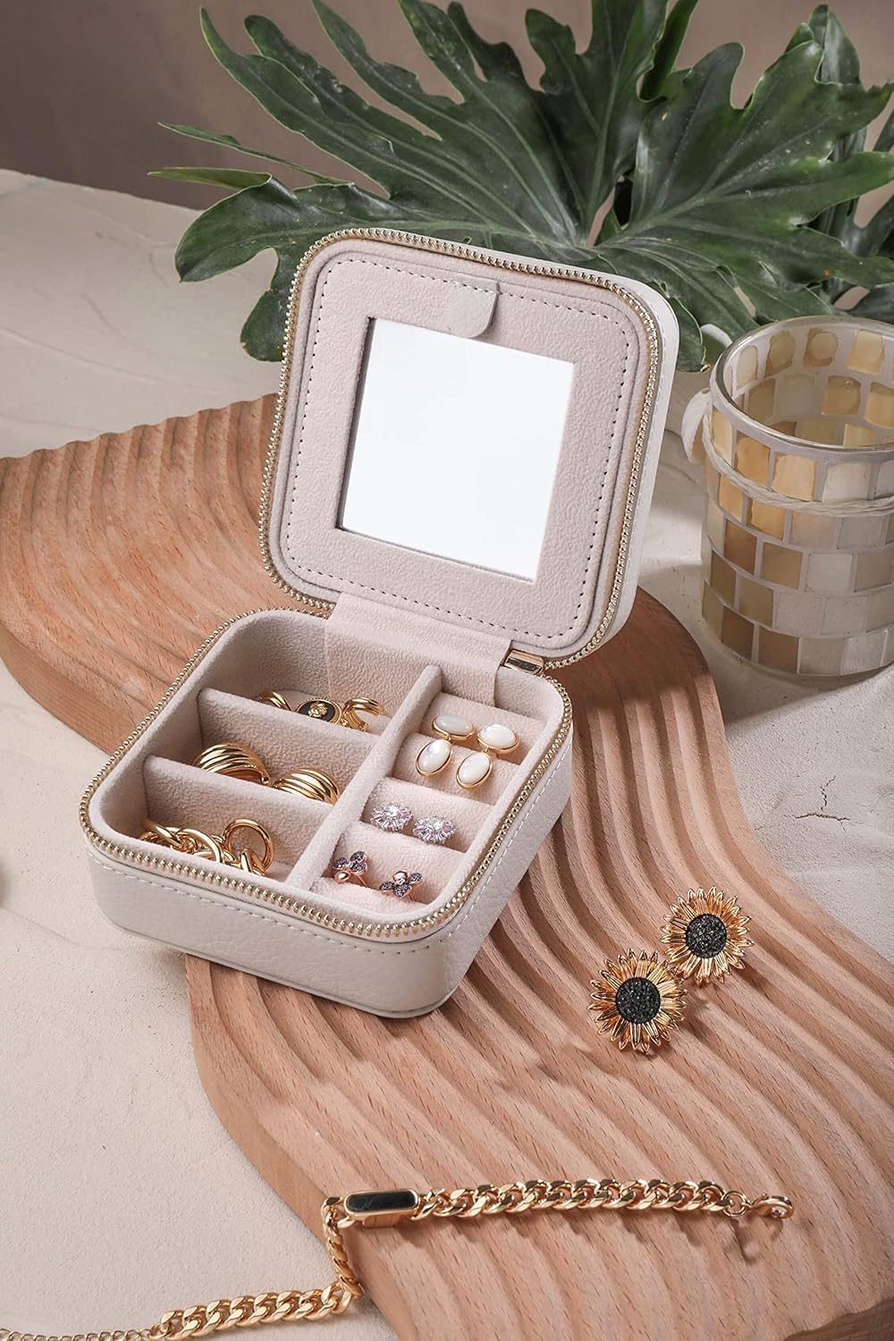 S.Leaf Travel Jewelry Organizer Boxes for Women Small Portable Necklace Earrings Bracelet Rings Travel Case Best Friend Birthday Gifts for Women Trendy (Butterfly_Beige_Gray)