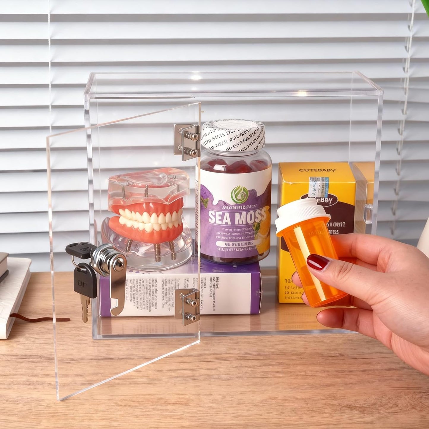 Acrylic Transparent Medicine Box，Medication Lock Box, Clear Medicine Storage Organizer & First Aid Box, for Home & Travel(Clear)