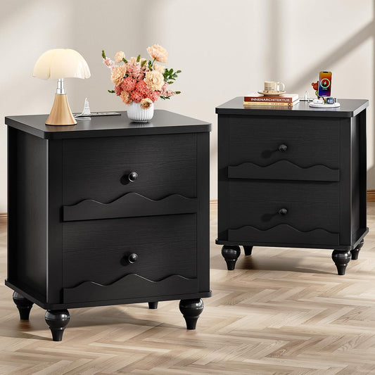 Cyclysio Nightstand Set of 2 with Charging Station, Side End Table with 2 Drawers, Modern Wood Night Stand Set 2 with Scalloped Pattern for Bedroom, Bedside Night Tables with Solid Wood Gourd Legs