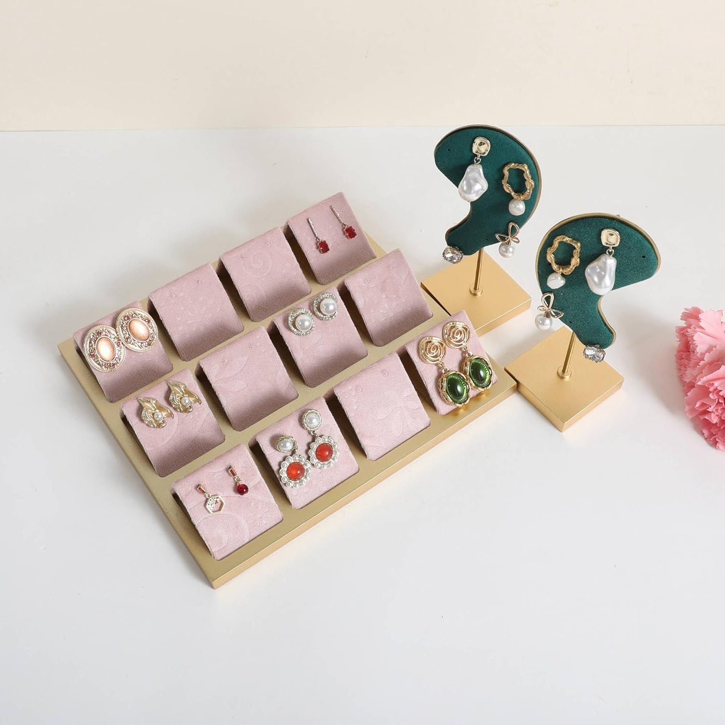 GemeShou Golden coated earring display stand for selling, velvet stud earring holder for jewelry display, Jewlery earring storage organizer tray, studs holder jewelry organizer【Earring holder-Pink】