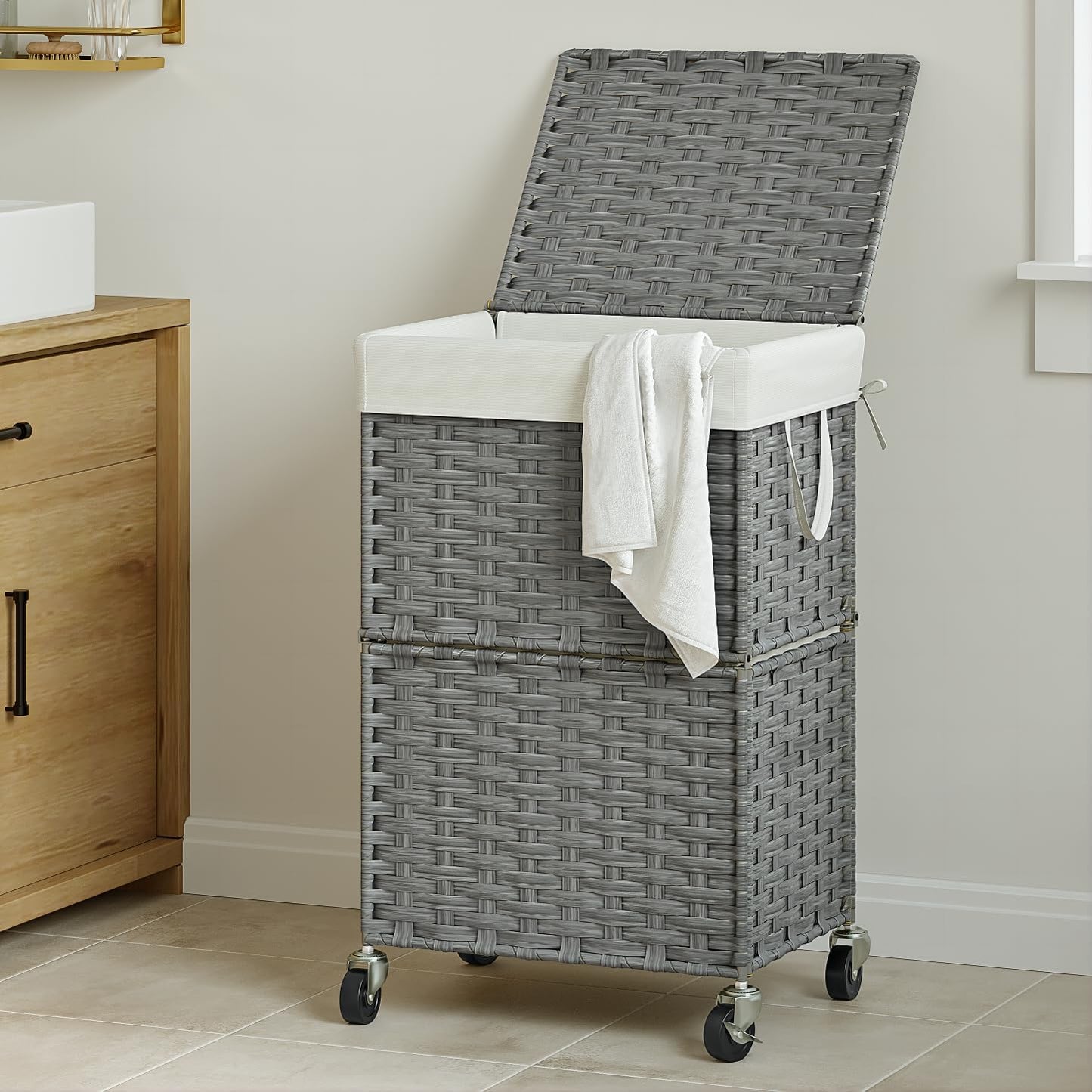 Chrislley 90L Slim Laundry Hamper with Wheels, Rolling Laundry Basket with Lid and Renovable Liner Bag, Handwoven Rattan Organizer for bedroom, bathroom, laundry room (Grey)