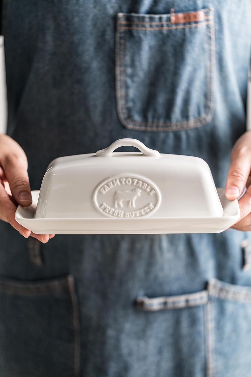 Cow Butter Dish, Ceramic Butter Dish with Lid for Countertop, White Butter Tray with Handle, Farmhouse Covered Butter Holder Container for East West Coast Butter Storage
