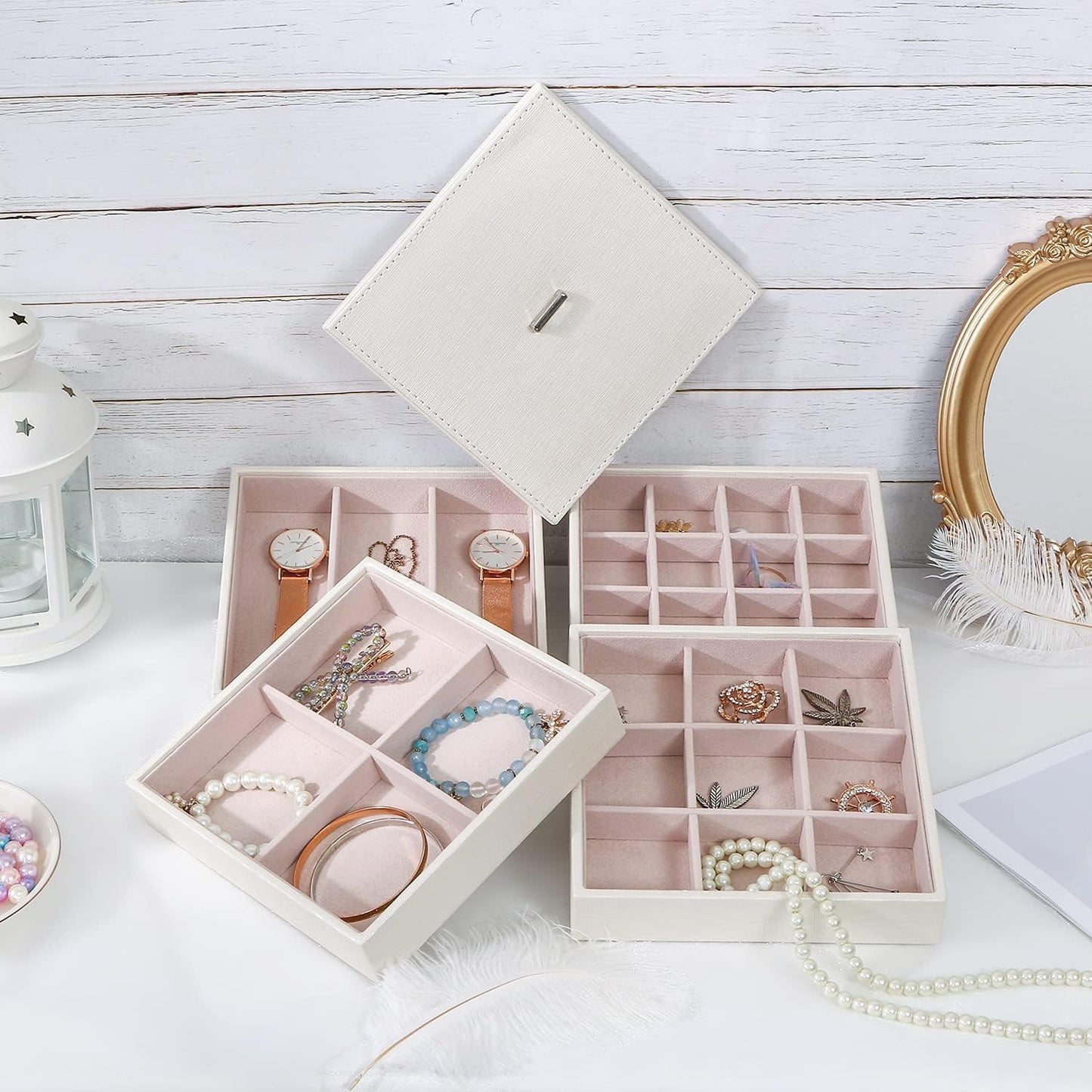 BEWISHOME Jewelry Organizer Trays Stackable Earring Storage Trays with Lid for Dresser and Drawer 32 Slots for Rings, Earrings, Necklaces, Bracelets and Watches Set of 4 White SSH81W