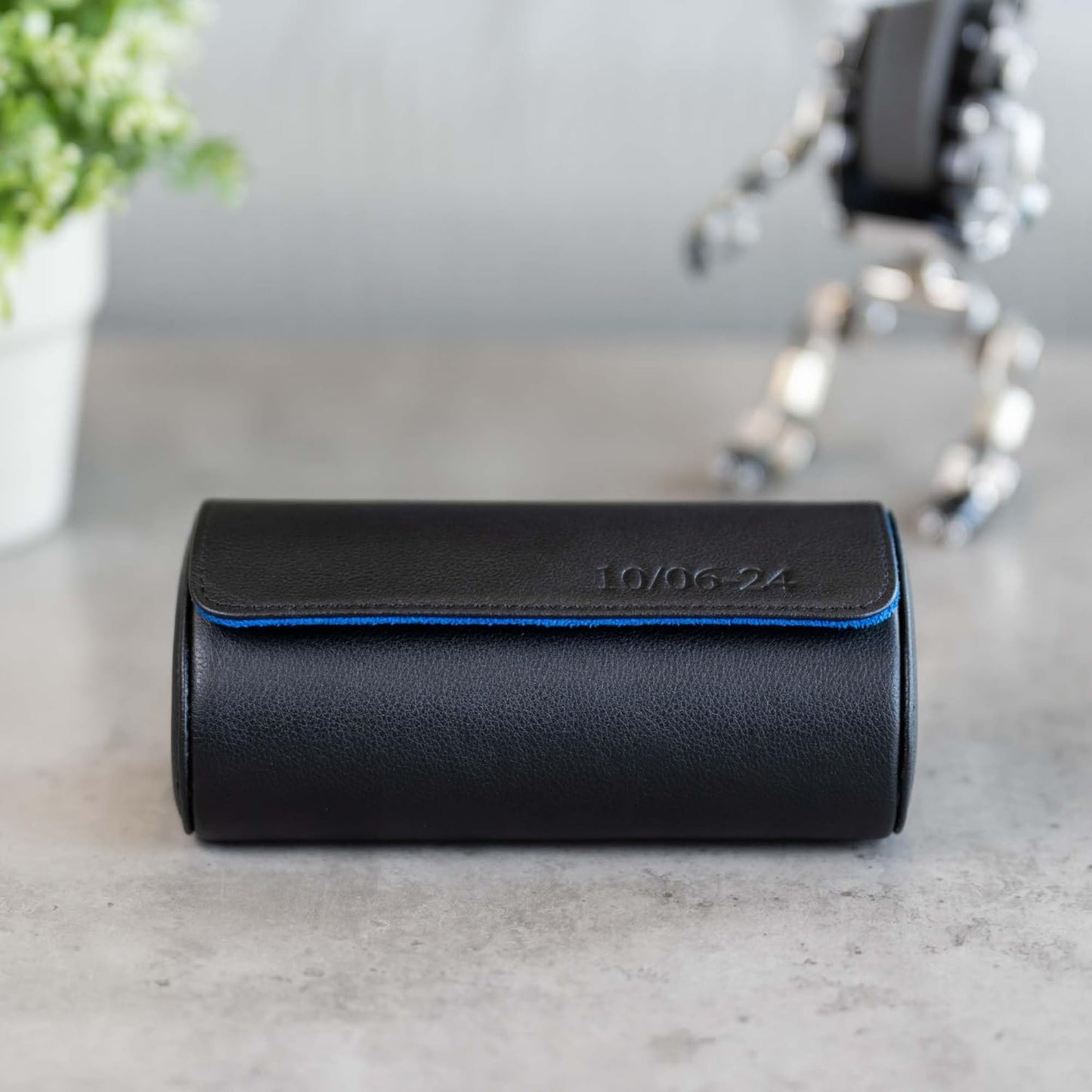 DailyWatch | Personalized Watch Roll Travel Case For 2 Watches - Handmade Genuine Leather Travel Case With Custom Engraving of Name or Initials - Black Blue
