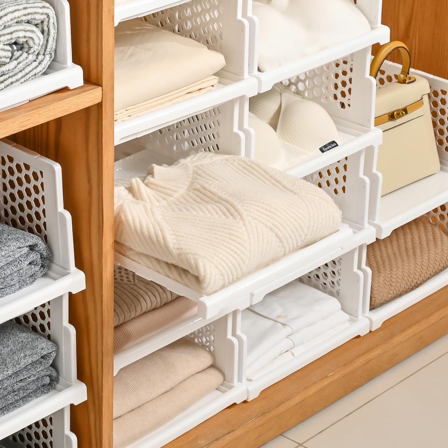 Pull-out Plastic Storage Basket,Stackable Closet Organizers Drawer Anti-Tipping, Reinforced Stable Shelf Container for Bathroom Laundry Room Storage, Space-Saving Clothes Storage (White, 5L)