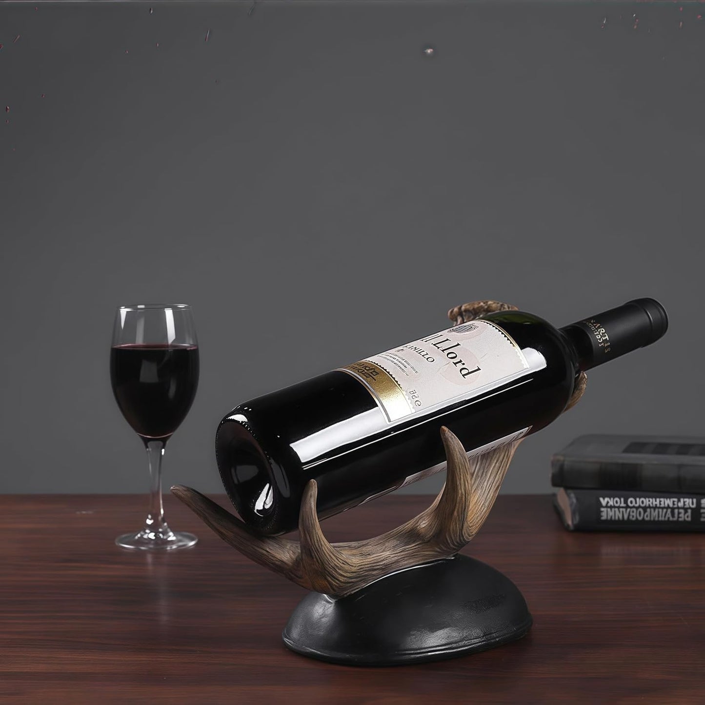 Antler Wine Bottle Rack, Rustic Resin Countertop Single Wine Bottle Holder, Practical Home Tabletop Decor Craft for Living Room, Dining Room, Cellar, and Bar