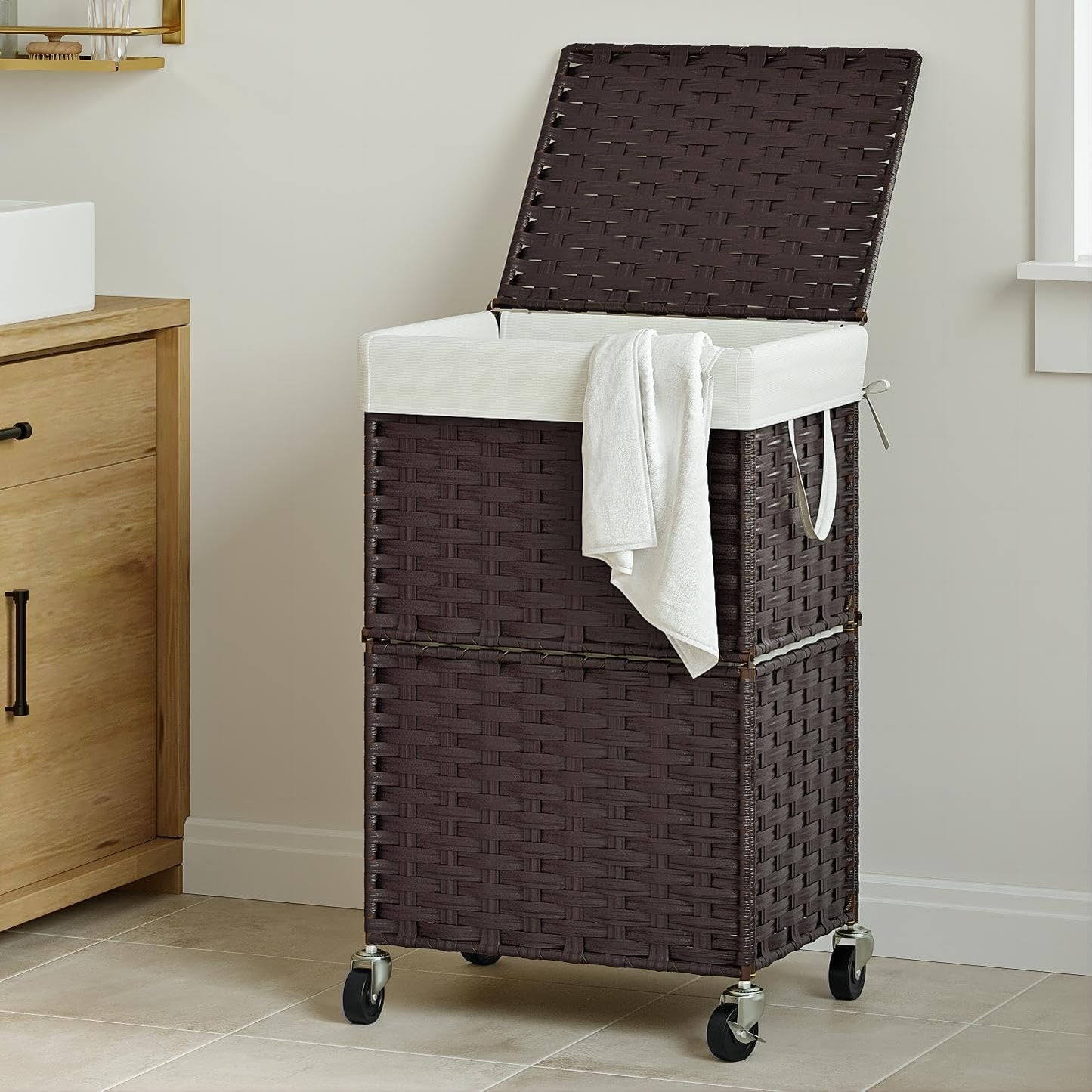 Chrislley 90L Slim Laundry Hamper with Wheels, Rolling Laundry Basket with Lid and Renovable Liner Bag, Handwoven Rattan Organizer for bedroom, bathroom, laundry room (Brown)