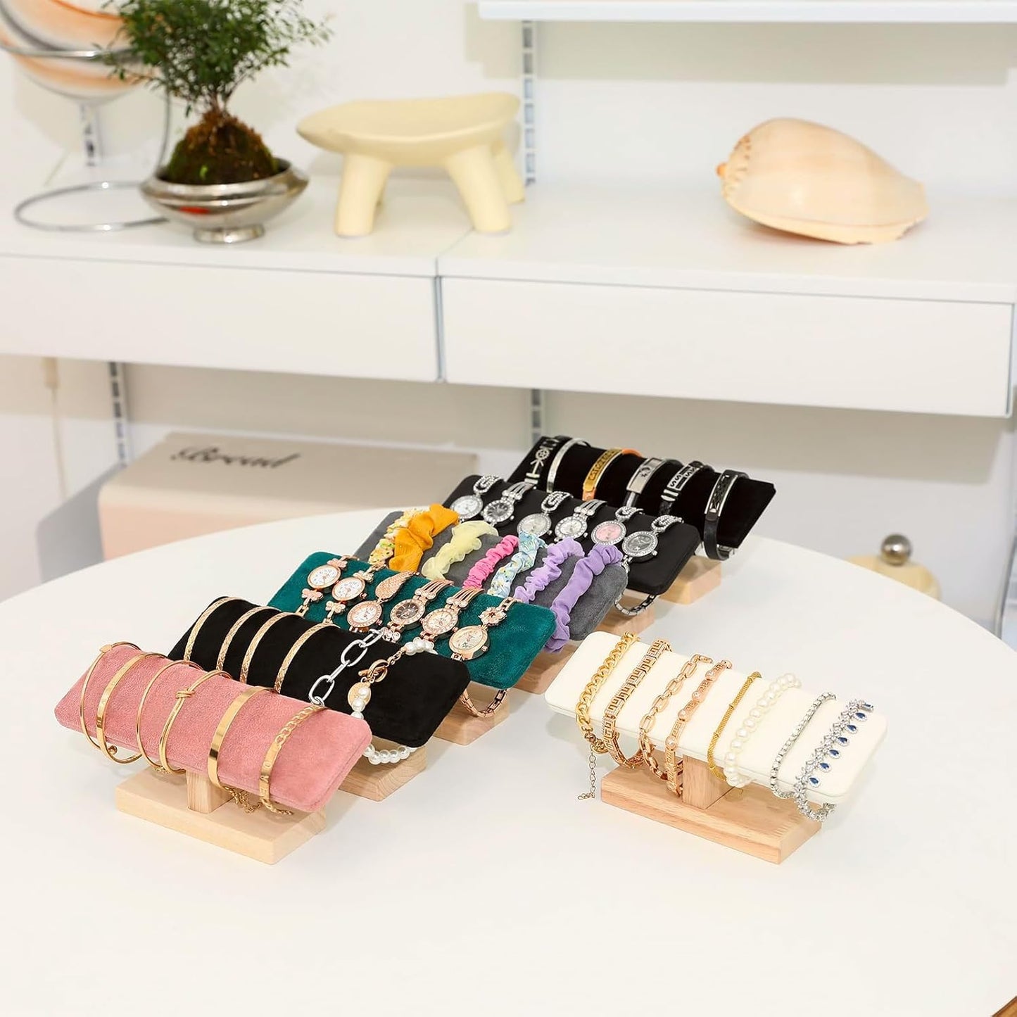 Wooden Watches Display Tower Base Watch Neck Bracelet Organizer Rack Bangle Scrunchie Headband Showcase Tower Pink Suede