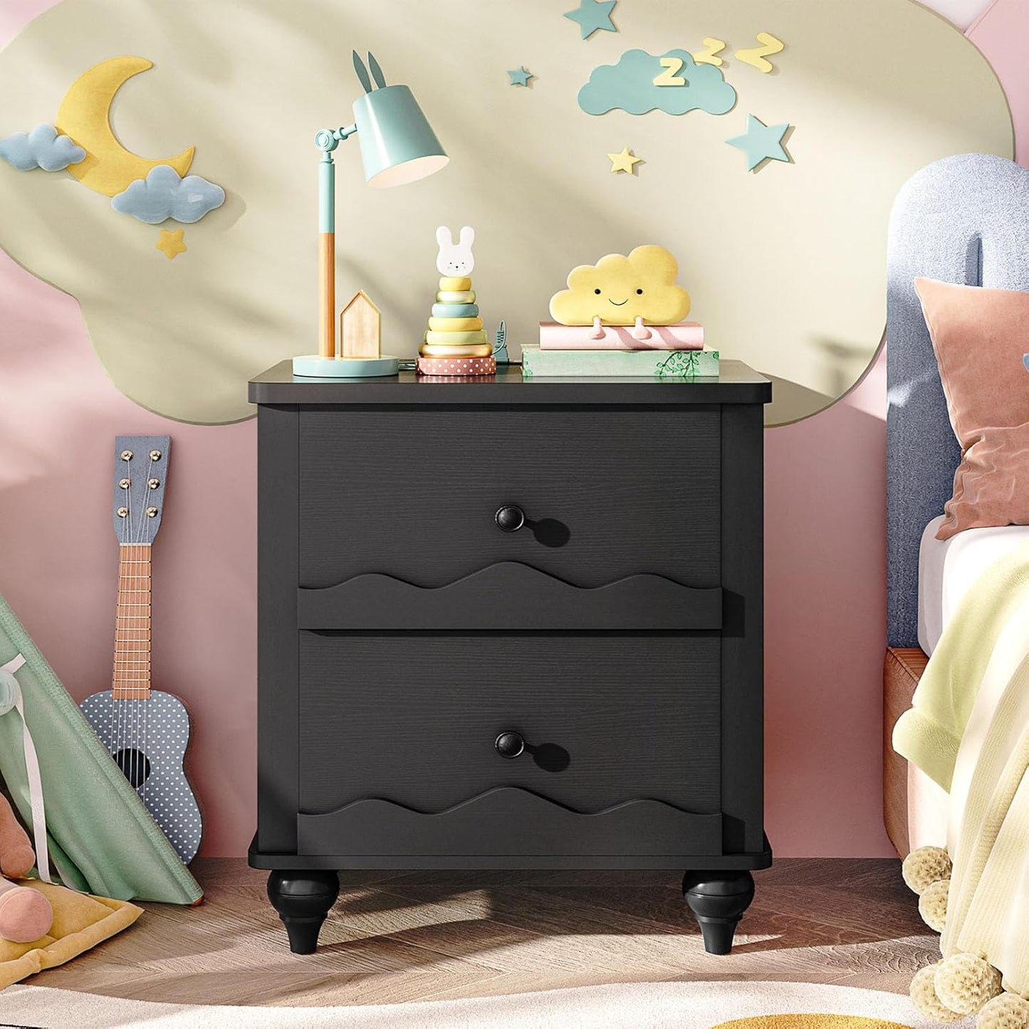 Cyclysio Nightstand with Charging Station, Side End Table with 2 Drawers, Modern Wood Night Stand with Scalloped Pattern for Bedroom, Bedside Night Tables with Solid Wood Gourd Legs