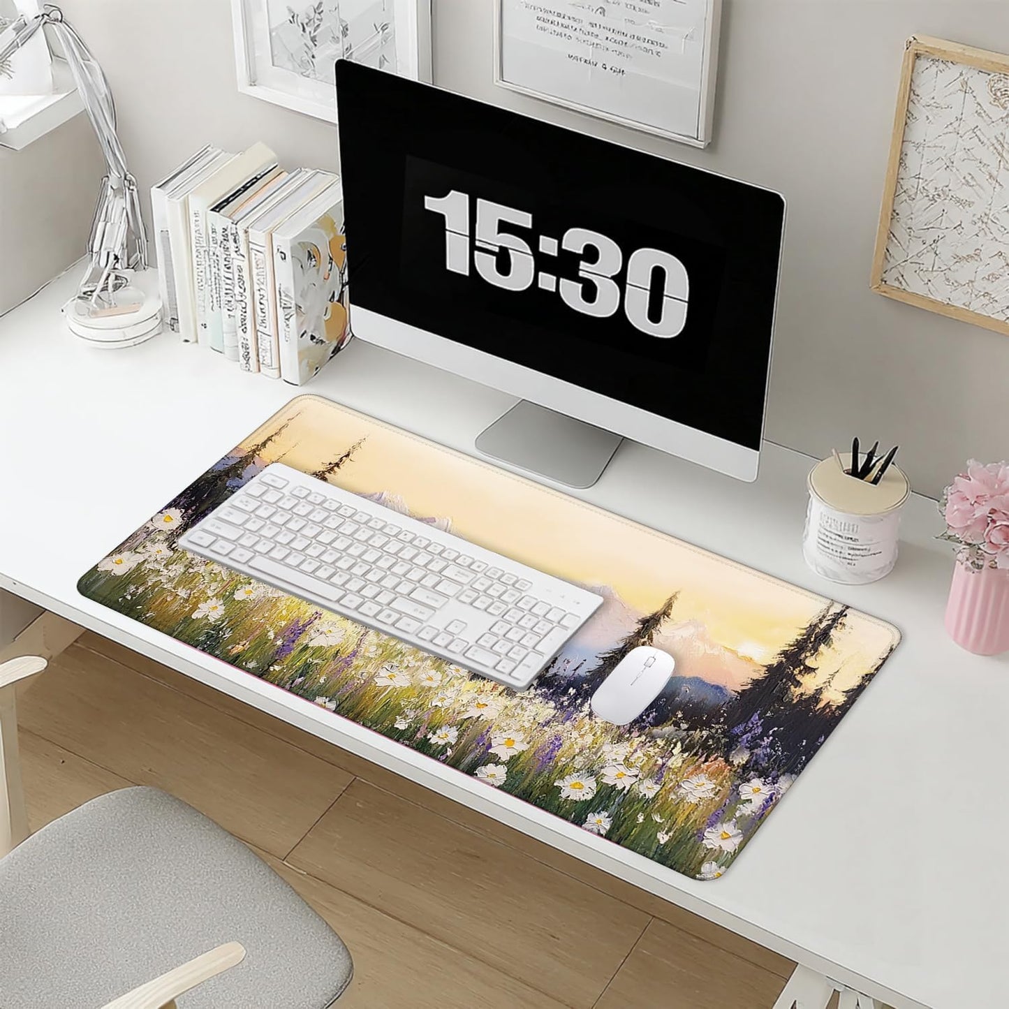 Vintage Watercolor Floral Large Mouse Pad 31.5x15.7inch, Retro Nature Cottagecore Flower Large Extended Computer Desk Mat Mousepad for Keyboard and Mouse, Floral Desk Accessories
