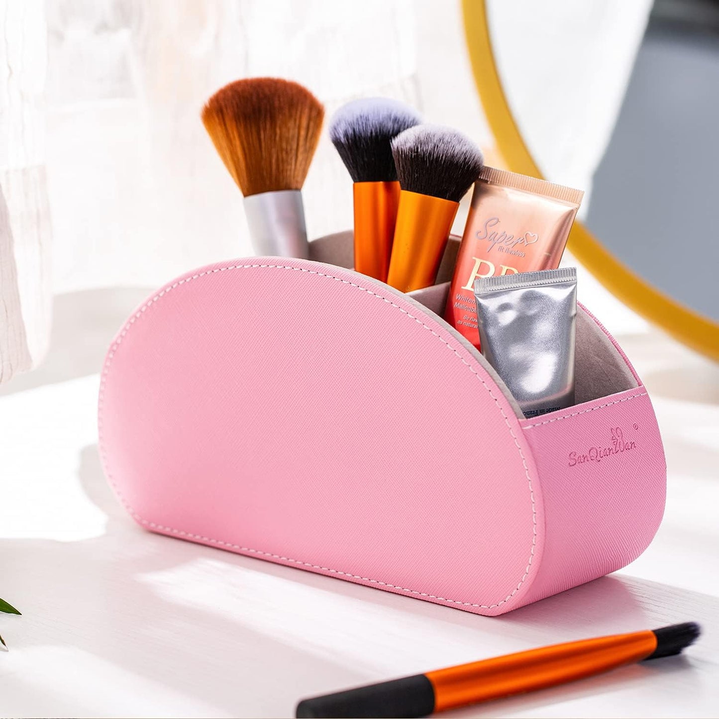 BONNY DODO Remote Control Holders Organizer Box with 5 Compartment PU Leather Multi-functional Office Desk Storage Caddy Store Tv Remote for Media Player,Brush,Pencil,Glassees&Office Supplies (Pink)