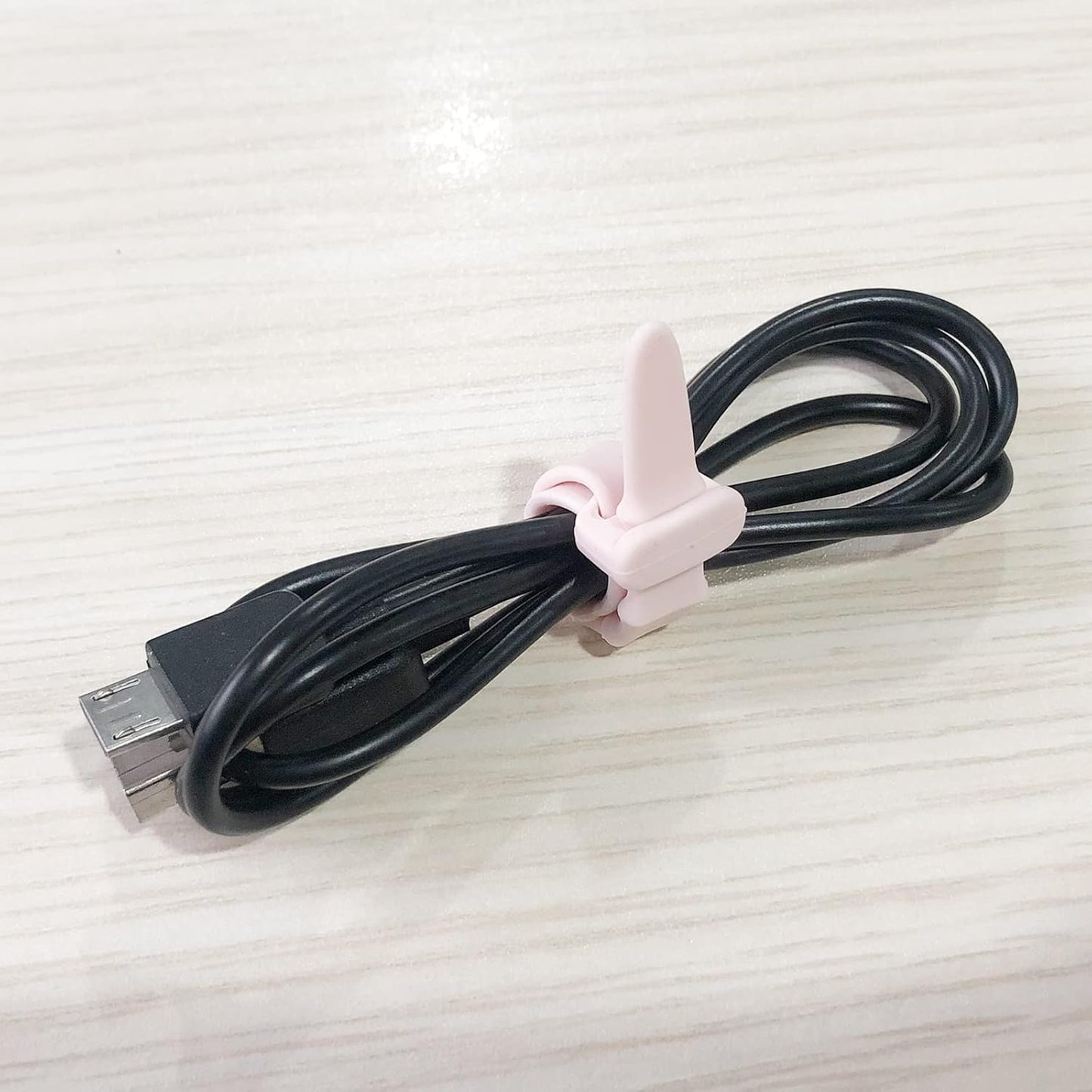 Silicone Zip Ties, Reusable Zip Ties, 20pcs Rubber Cable Ties Straps for Wire Management, Elastic Cable Organizer for Home Office Table Desk. Black 4.5” Cord Ties (20 Pcs Black)