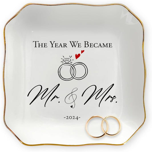 OASSIE Anniversary Wedding Gifts for Her Wife - 4"x4" Ceramic Jewelry Dish Tray - Engagement Newlyweds Couples Gifts for Women Her Wife, Mr and Mrs Decorative Trinket Dish