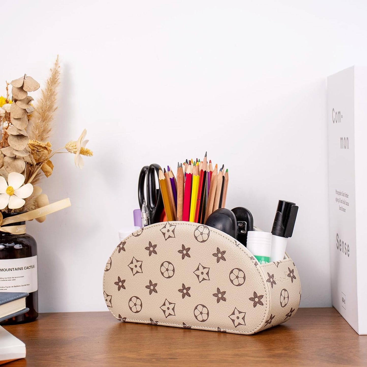 Remote Control Holders Organizer Box with 5 Compartment PU Leather Multi-functional Office Desk Storage Caddy Store Tv Remote for Media Player,Brush,Pencil,Glassees&Office Supplies (Begin+BrownF)