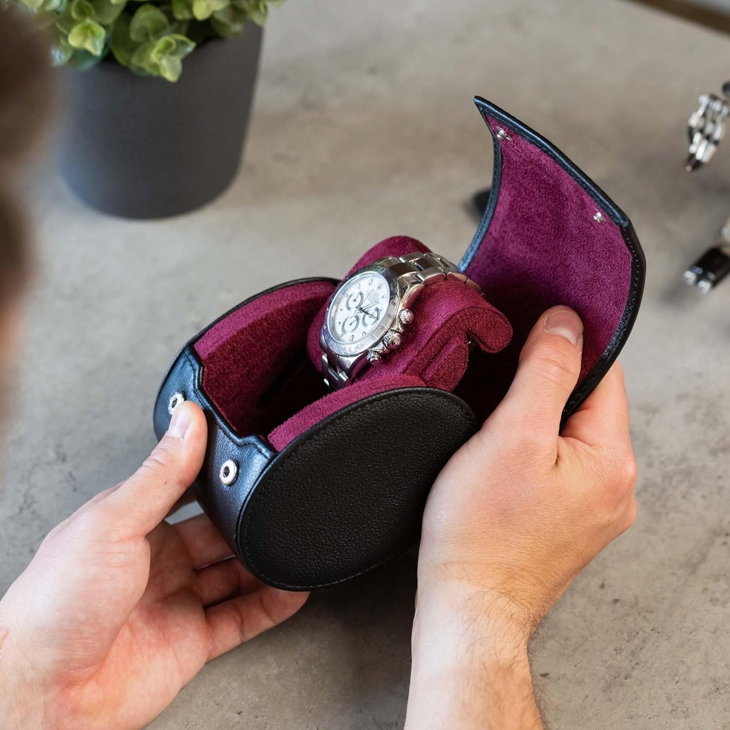 DailyWatch | Personalized Watch Roll Travel Case For 1 Watches - Handmade Genuine Leather Travel Case With Custom Engraving of Name or Initials - Black Cherry