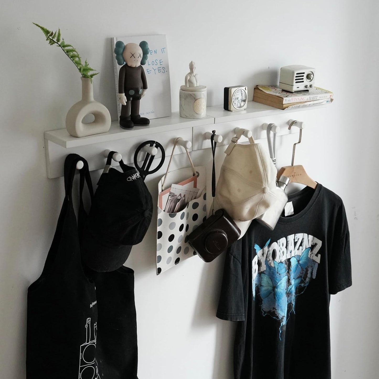 Entrance Coat Rack ，Coat Hooks, Wall-Mounted Wooden Hook Rack, Wall-Mounted Shelves are Very Suitable (White Finish-2)