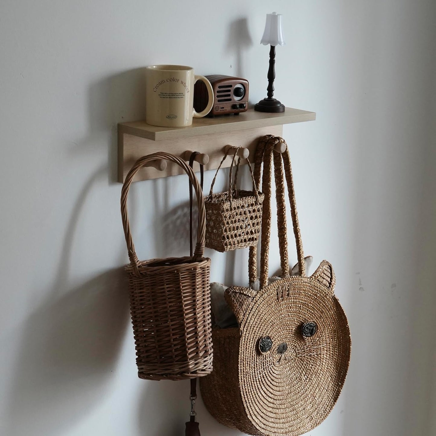 Entrance Coat Rack ，Coat Hooks, Wall-Mounted Wooden Hook Rack, Wall-Mounted Shelves are Very Suitable (Birch Colored Veneer)