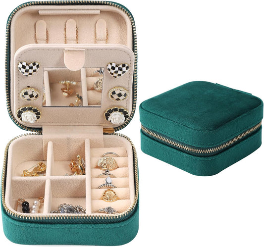 Dajasan Velvet Travel Jewelry Box, Mini Travel Jewelry Case, Small Portable Travel Jewelry Organizer with Mirror for Women Girls (Green)